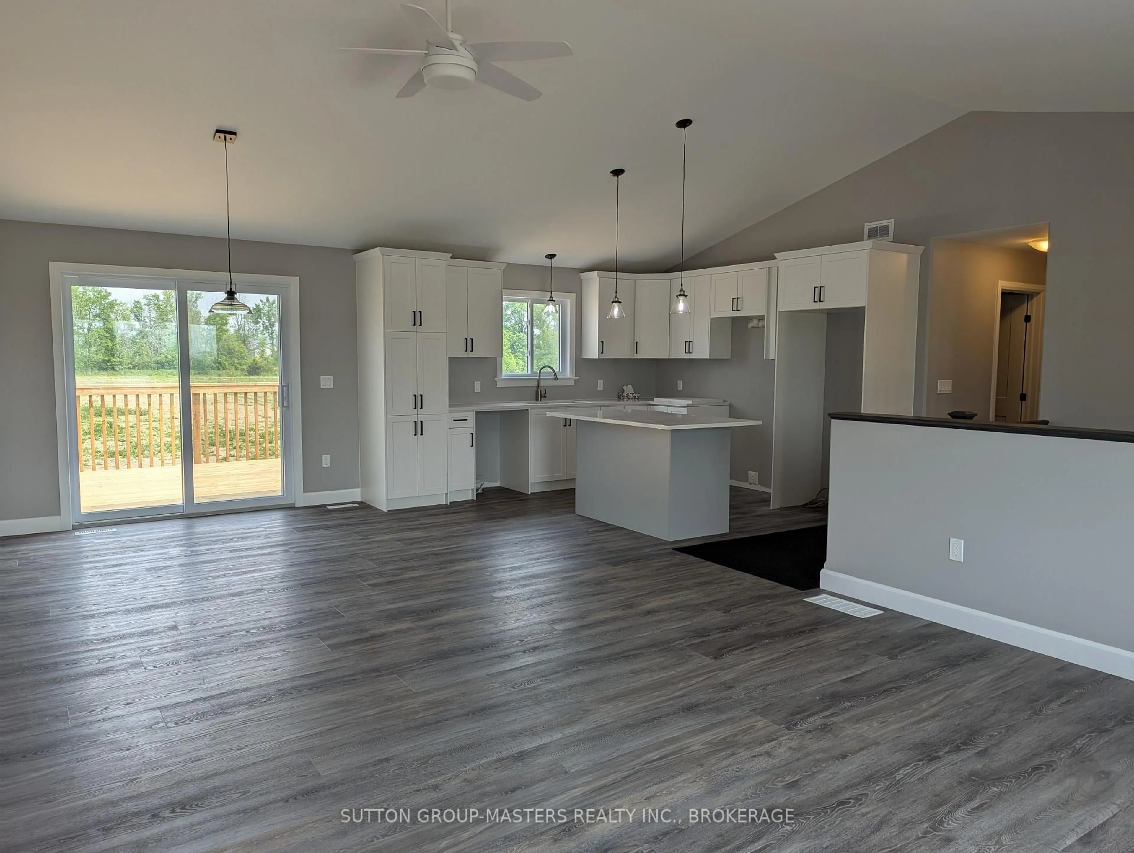 Open concept kitchen, unknown for 109 Bittersweet Rd, Hartington Ontario K0H 1W0