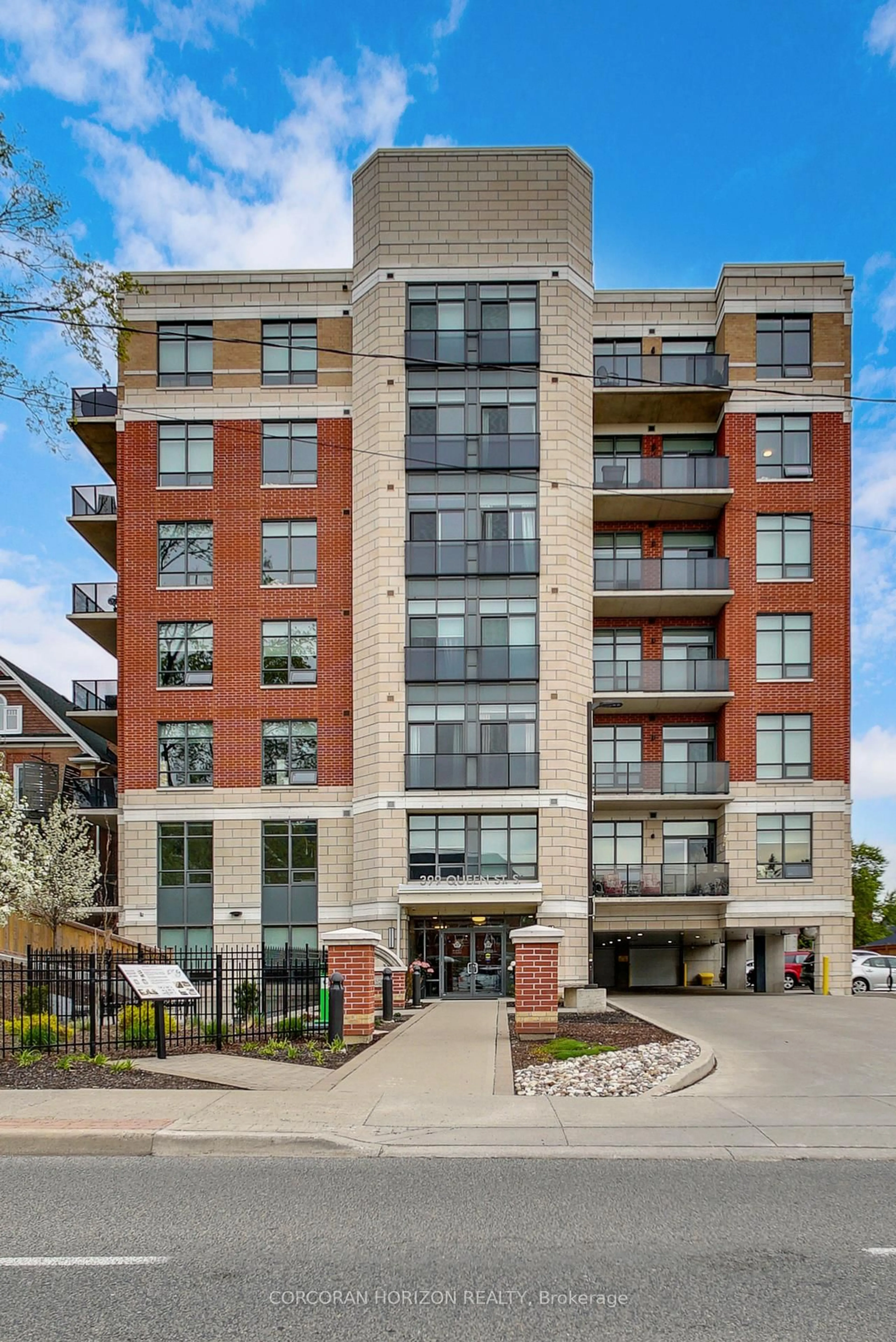 Home with brick exterior material, building for 399 Queen St #213, Kitchener Ontario N2G 1W6