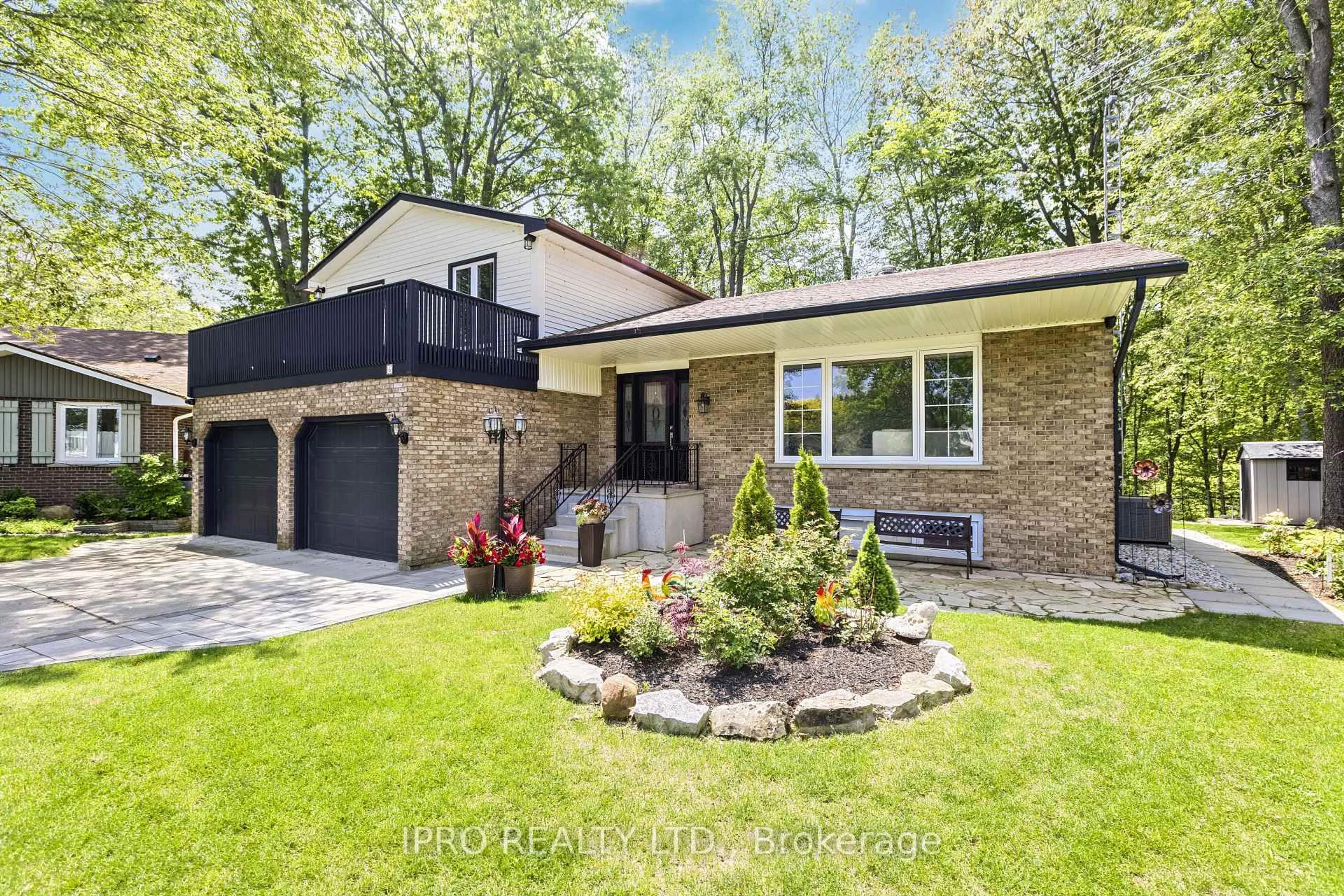 Home with brick exterior material, street for 6 Roselawn Crt, Norfolk Ontario N0A 1N4