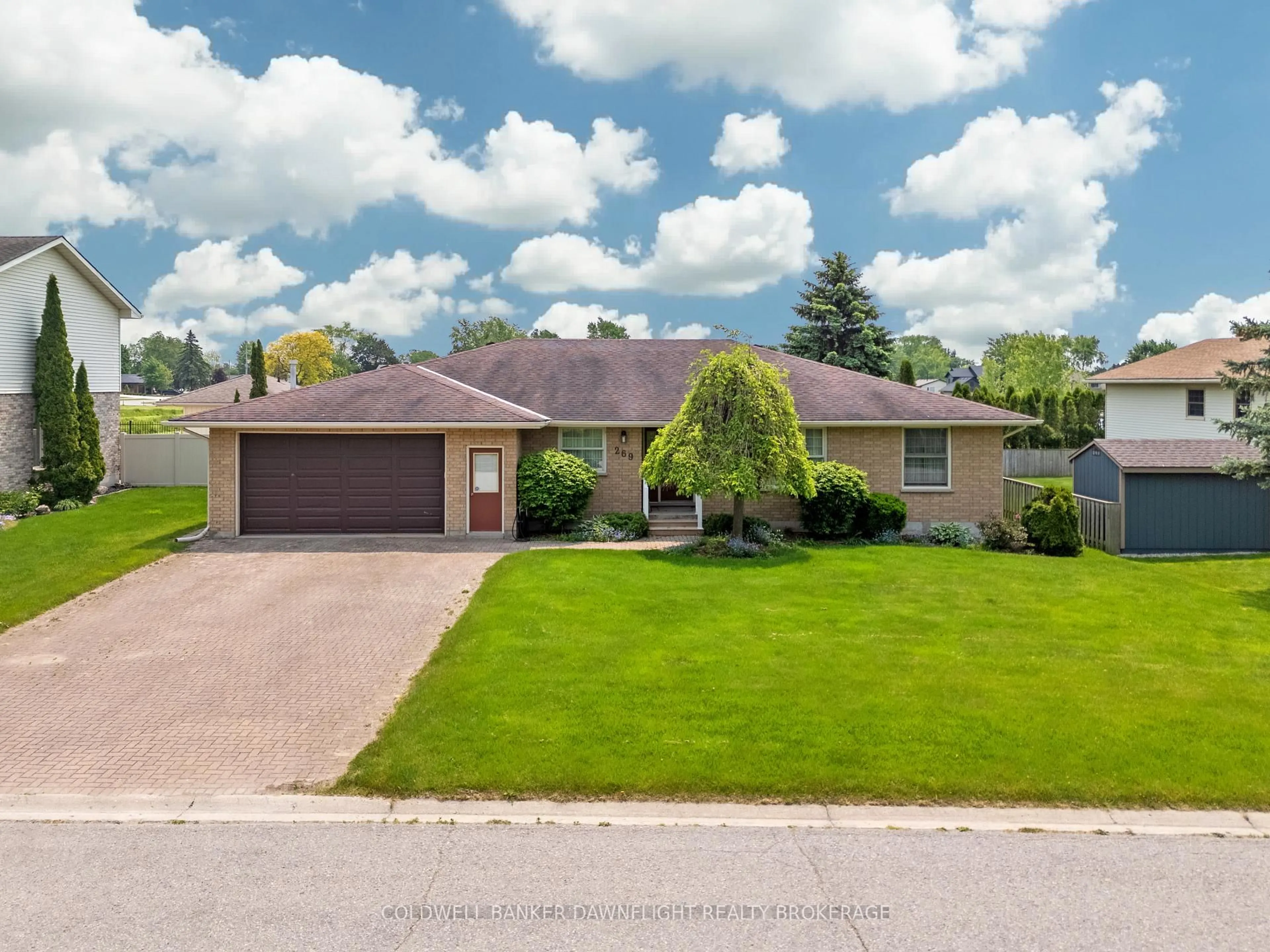 A pic from outside/outdoor area/front of a property/back of a property/a pic from drone, street for 269 Rivers Blvd, South Huron Ontario N0M 1S1