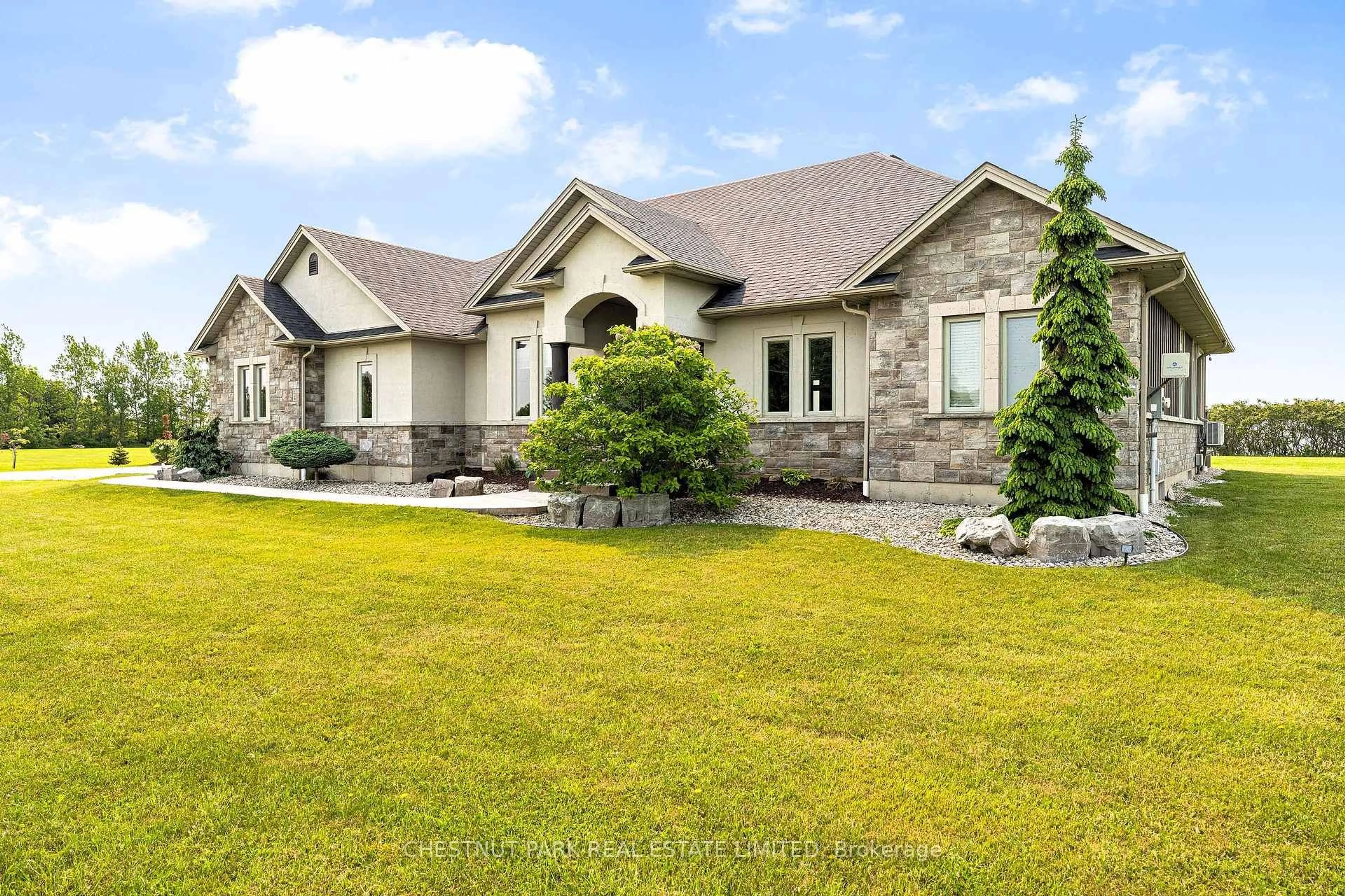 Home with brick exterior material, unknown for 5084 Talbot Tr, Chatham-Kent Ontario N0P 1W0