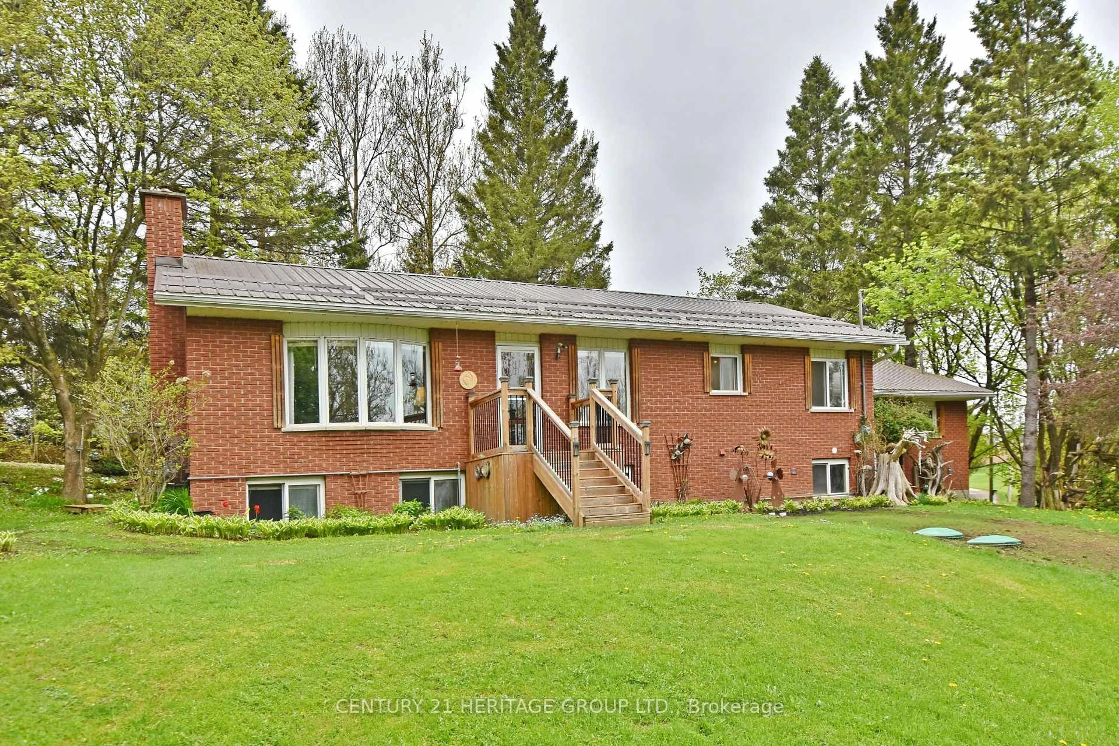 Home with brick exterior material, unknown for 110 Old Highway 4, Grey Highlands Ontario N0C 1E0