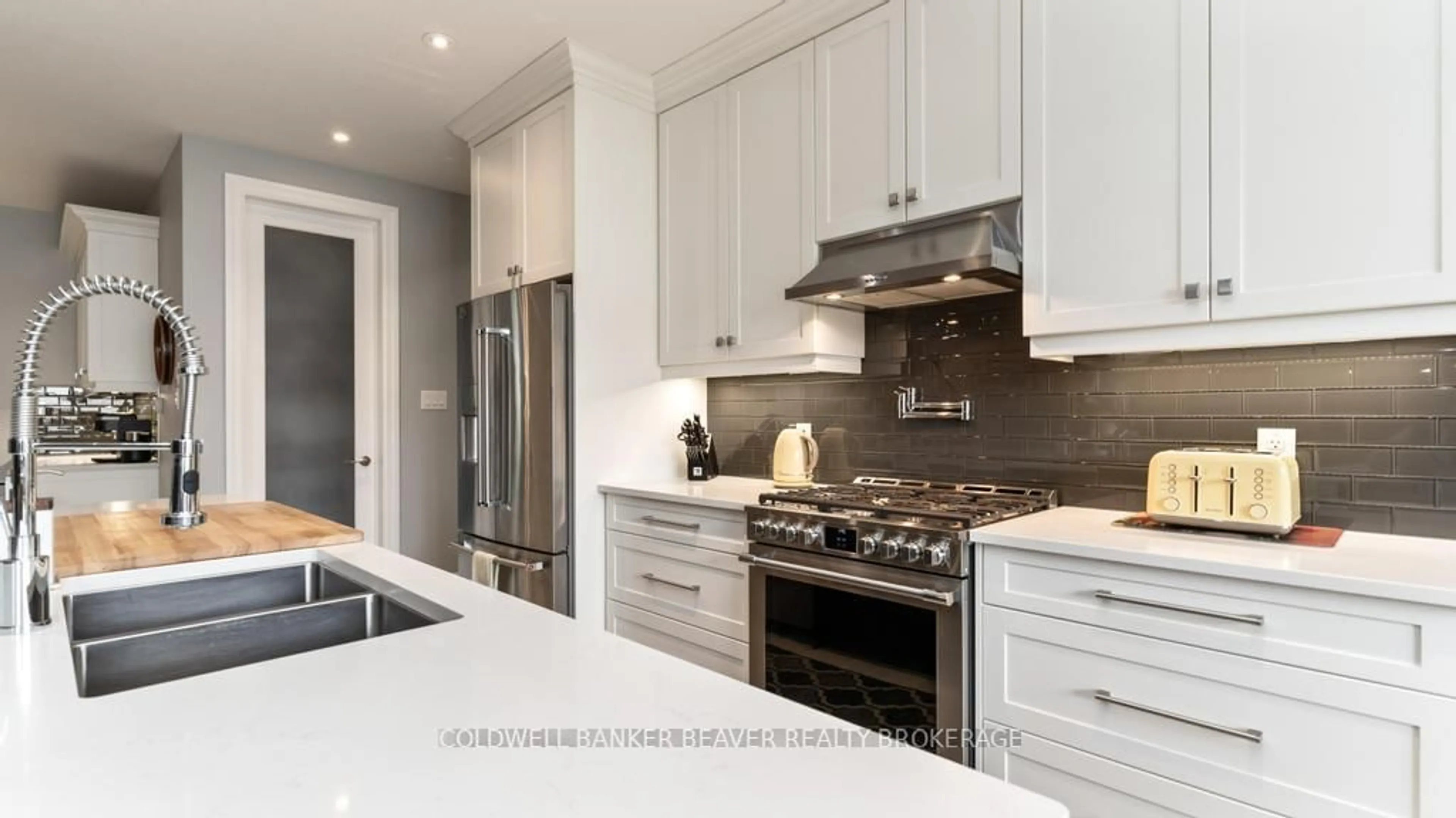 Contemporary kitchen, unknown for 2624 Lucas Ave, Strathroy-Caradoc Ontario N0L 1W0