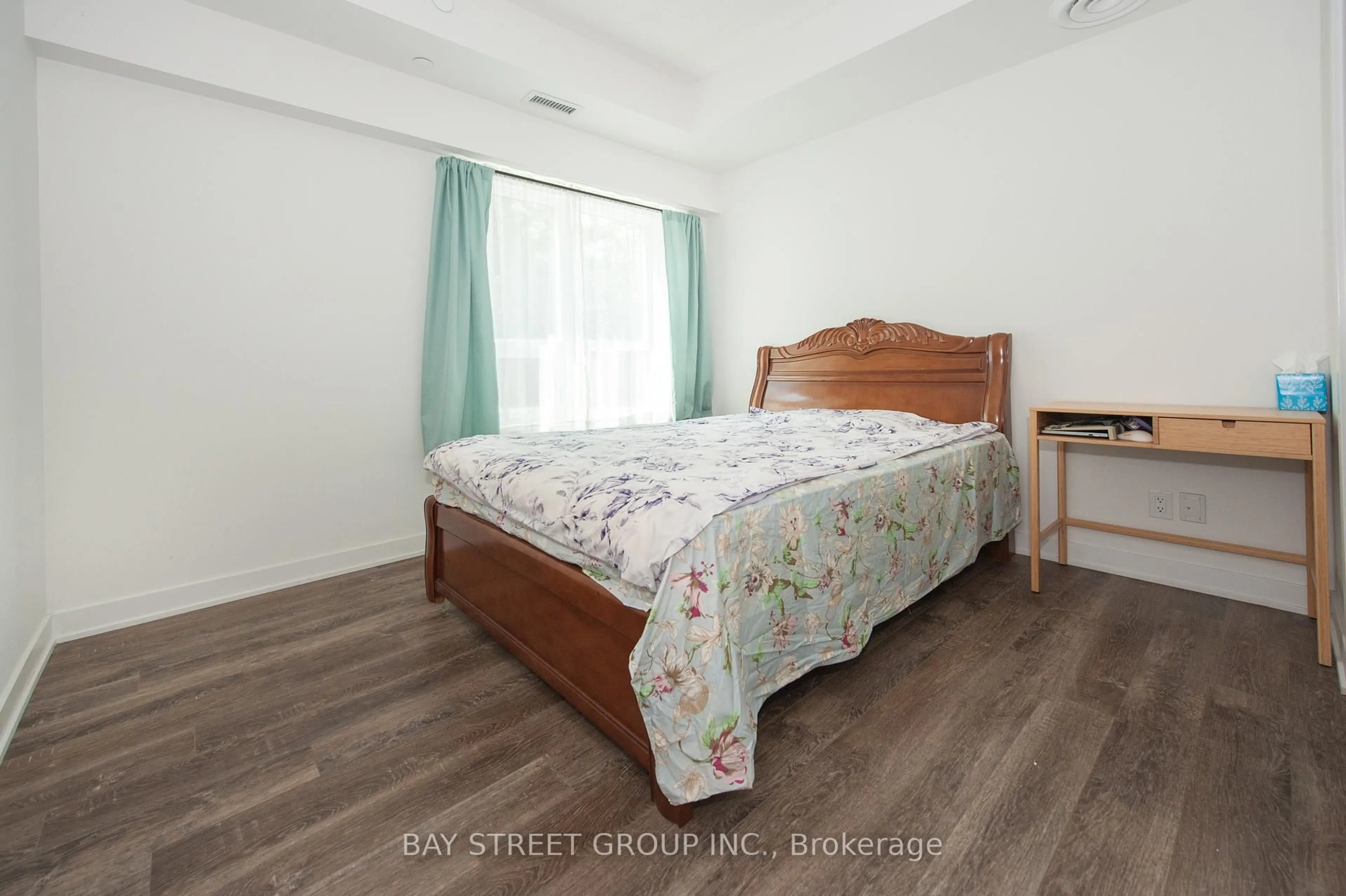 Bedroom with bed, unknown for 16 Markle Cres, Hamilton Ontario L9G 0H4