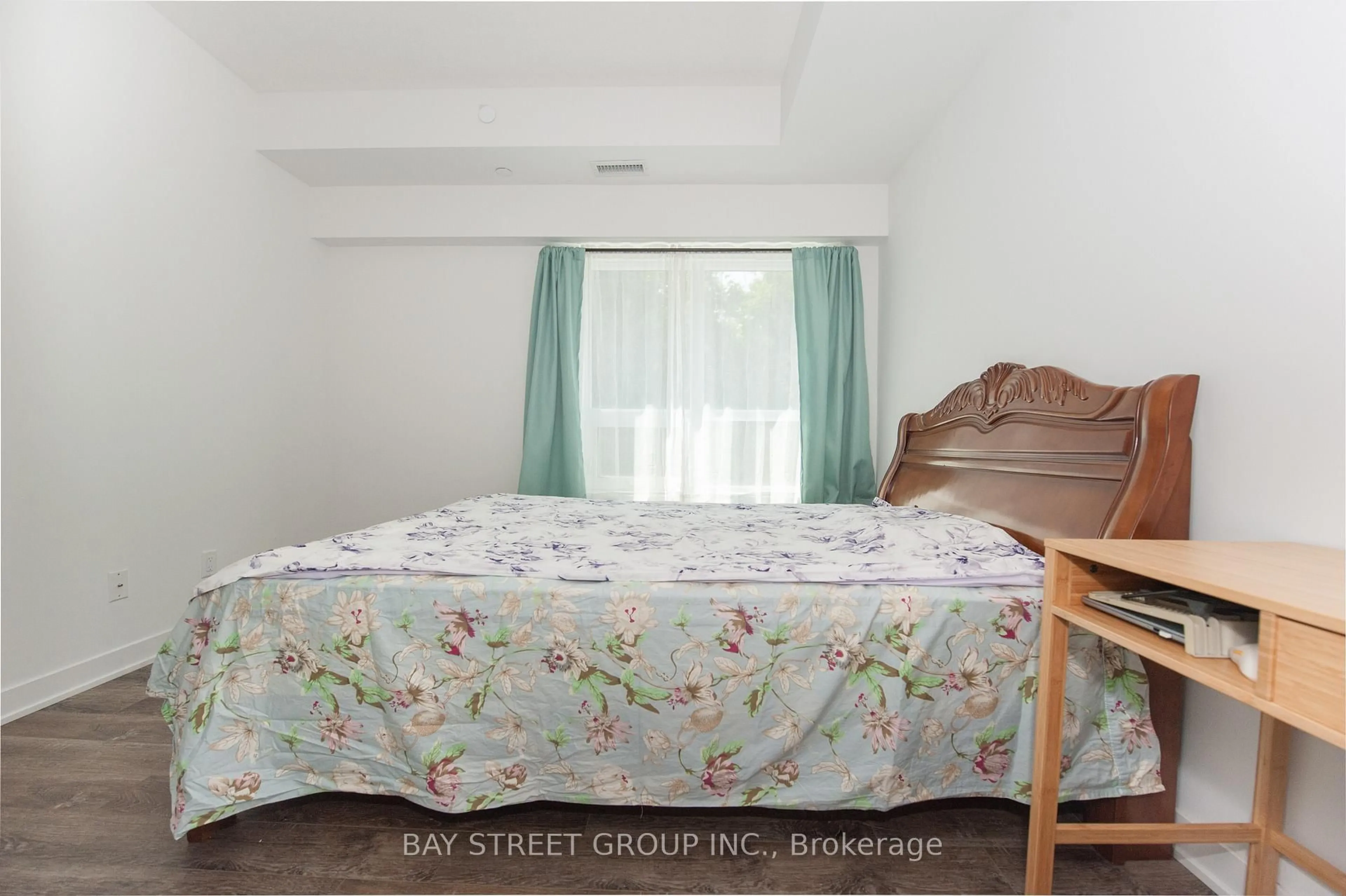 Bedroom with bed, unknown for 16 Markle Cres, Hamilton Ontario L9G 0H4