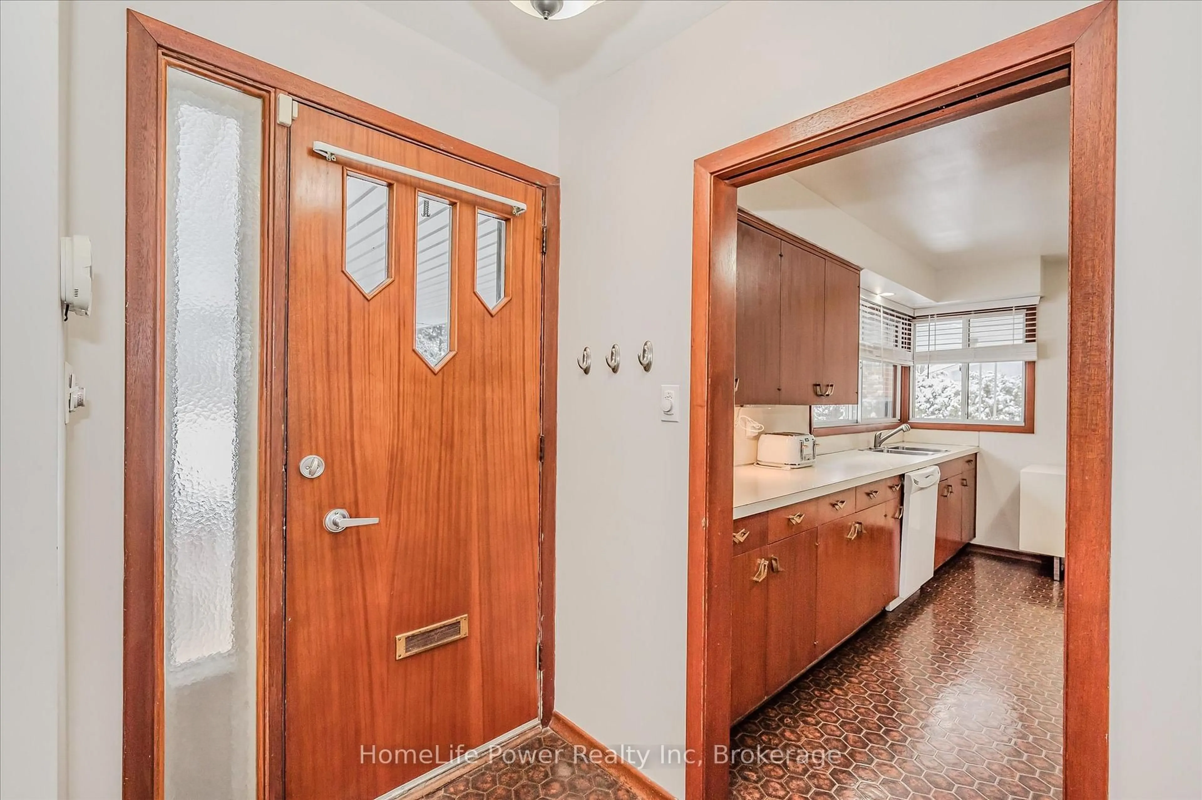 Unknown for 6 Evergreen Dr, Guelph Ontario N1G 2M6