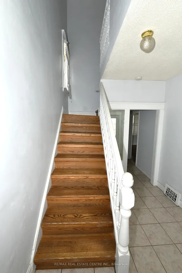 Additional image 7 of 106 Grosvenor Ave