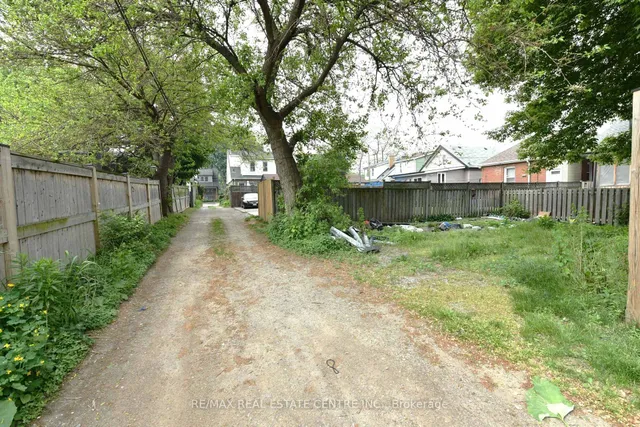 Additional image 12 of 106 Grosvenor Ave