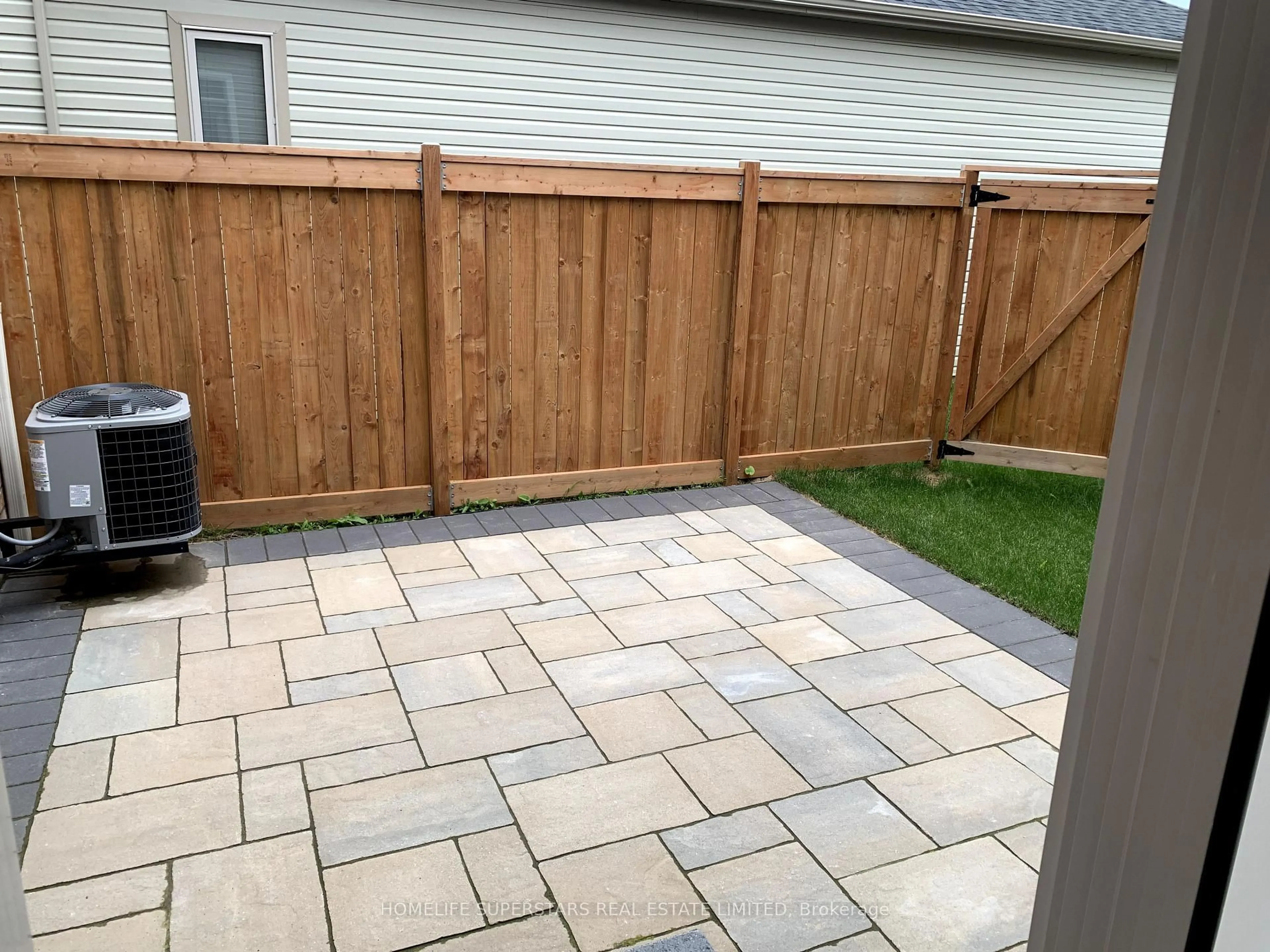 Patio, street for 220 Farley Rd #1, Centre Wellington Ontario N1M 0H6