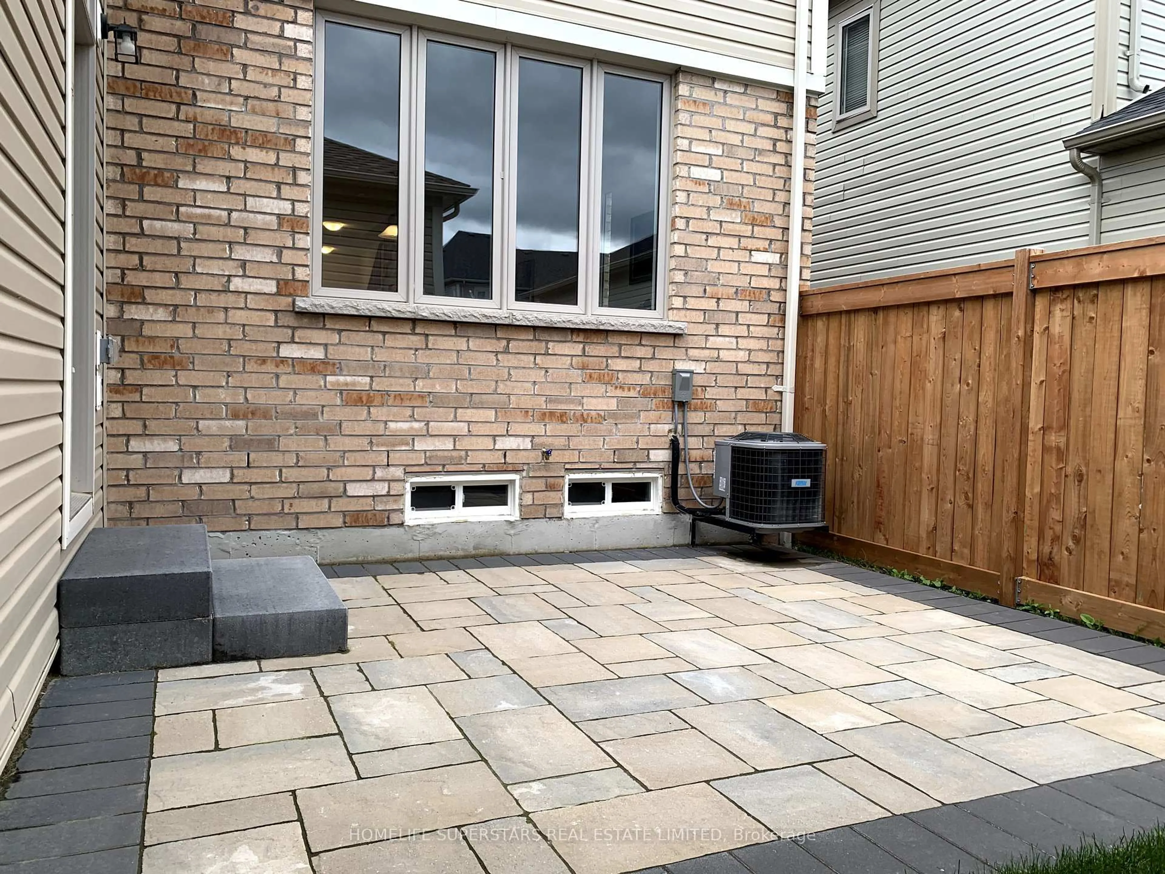 Patio, street for 220 Farley Rd #1, Centre Wellington Ontario N1M 0H6