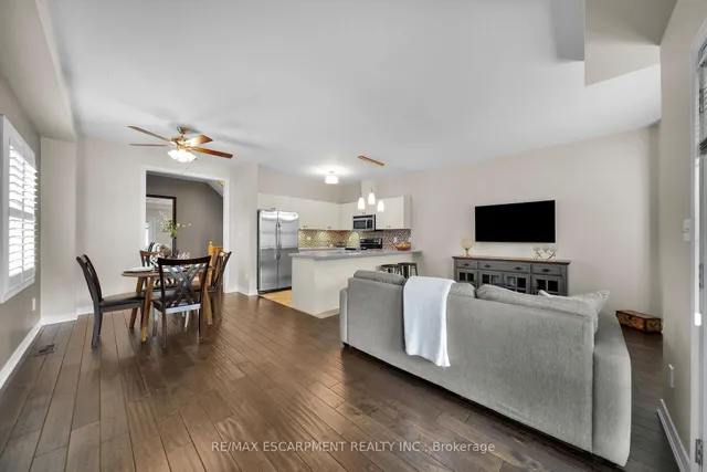 Additional property image - 19 Nisbet Blvd
