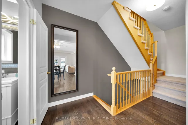 Additional property image - 19 Nisbet Blvd
