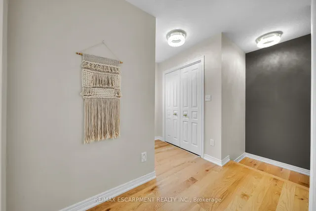 Additional property image - 19 Nisbet Blvd