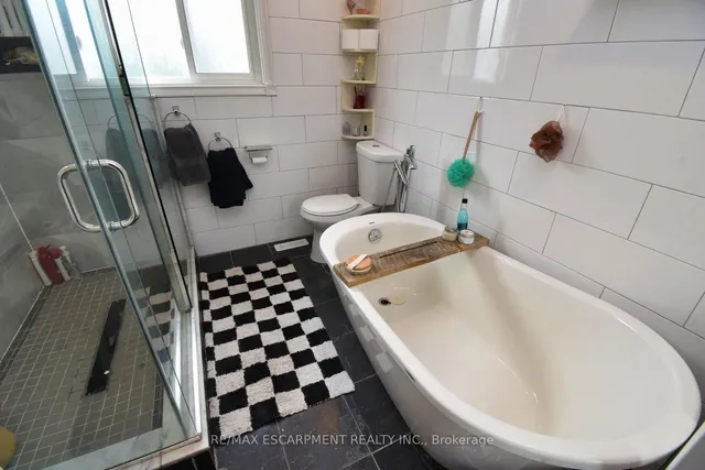 Additional property image - 448 ACADIA Dr