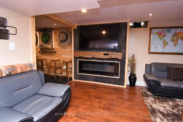Additional property image - 448 ACADIA Dr