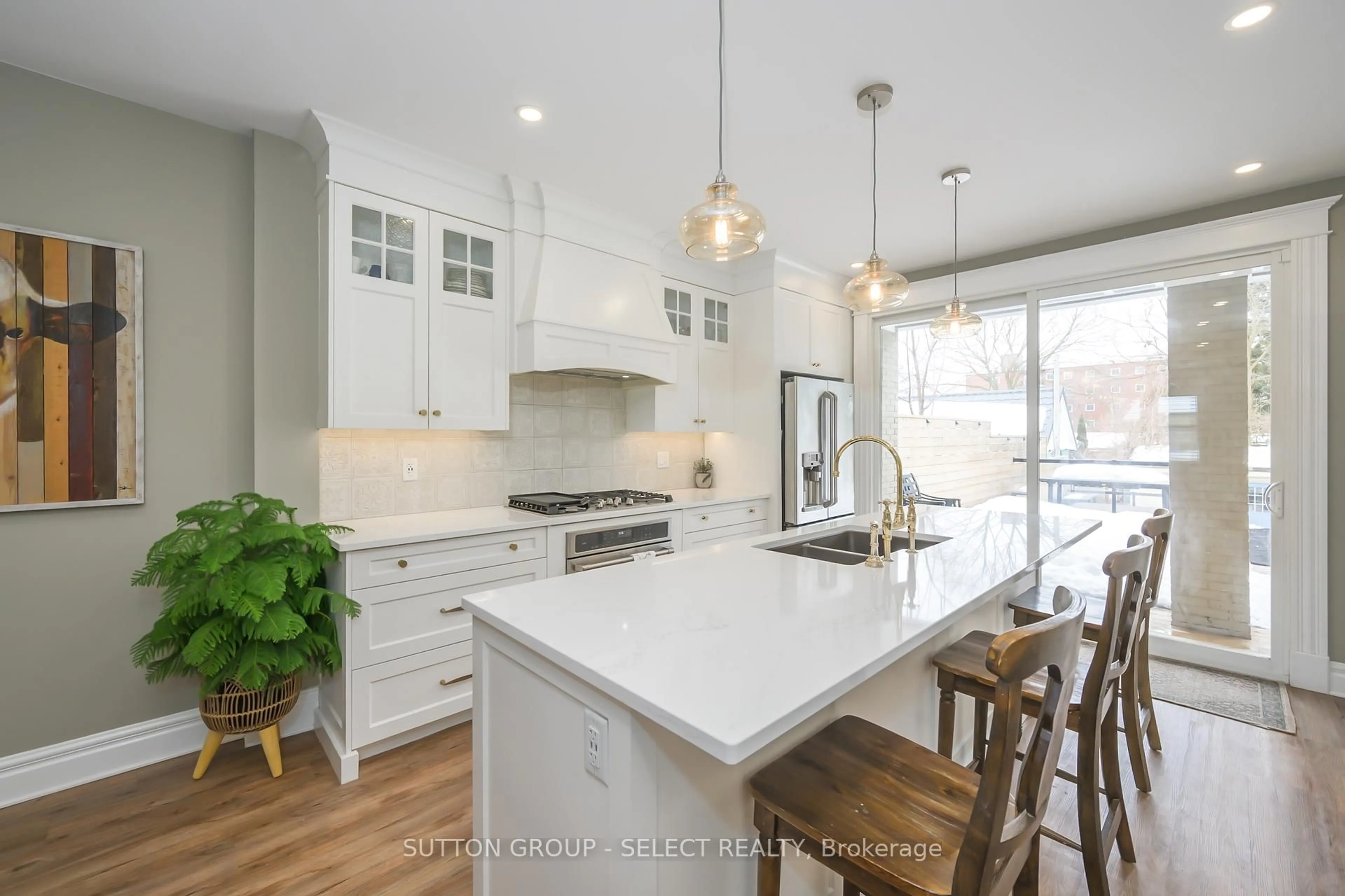 Open concept kitchen, unknown for 558 Princess Ave, London East Ontario N6B 2B9