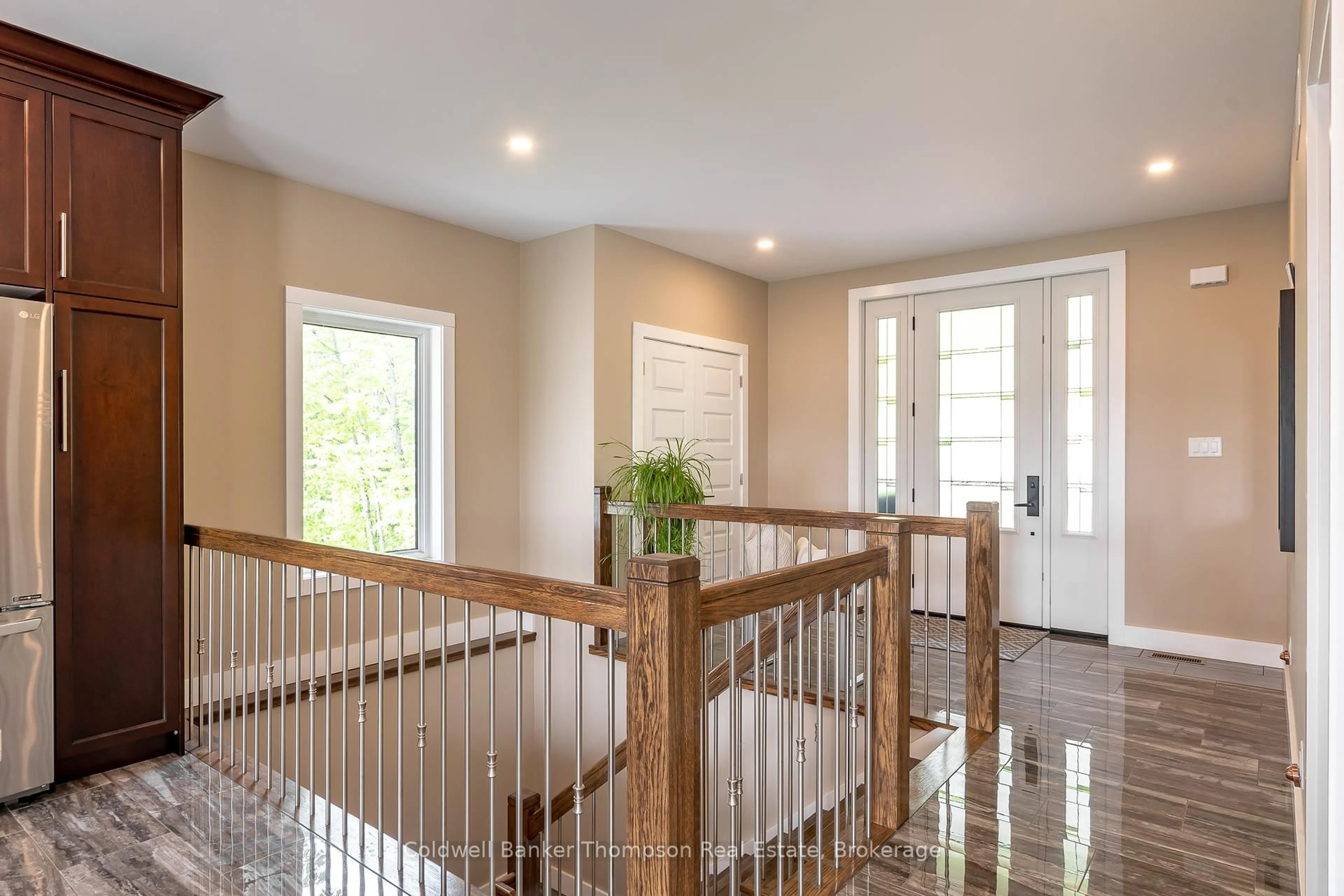 Indoor entryway for 467 Clearwater Lake Rd, Huntsville Ontario P0B 1L0