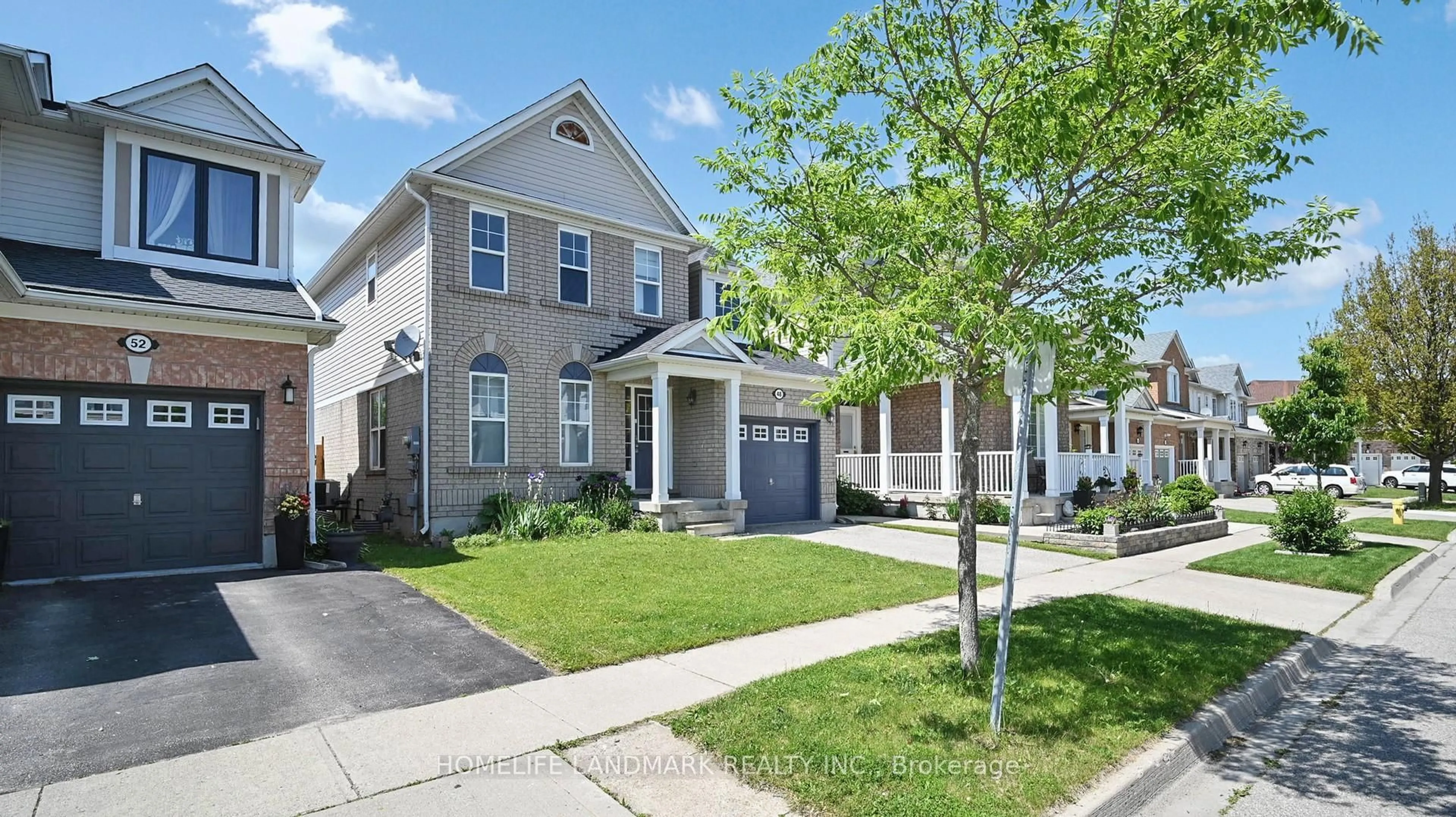 Home with vinyl exterior material, street for 48 Redstart Dr, Cambridge Ontario N1T 2G6