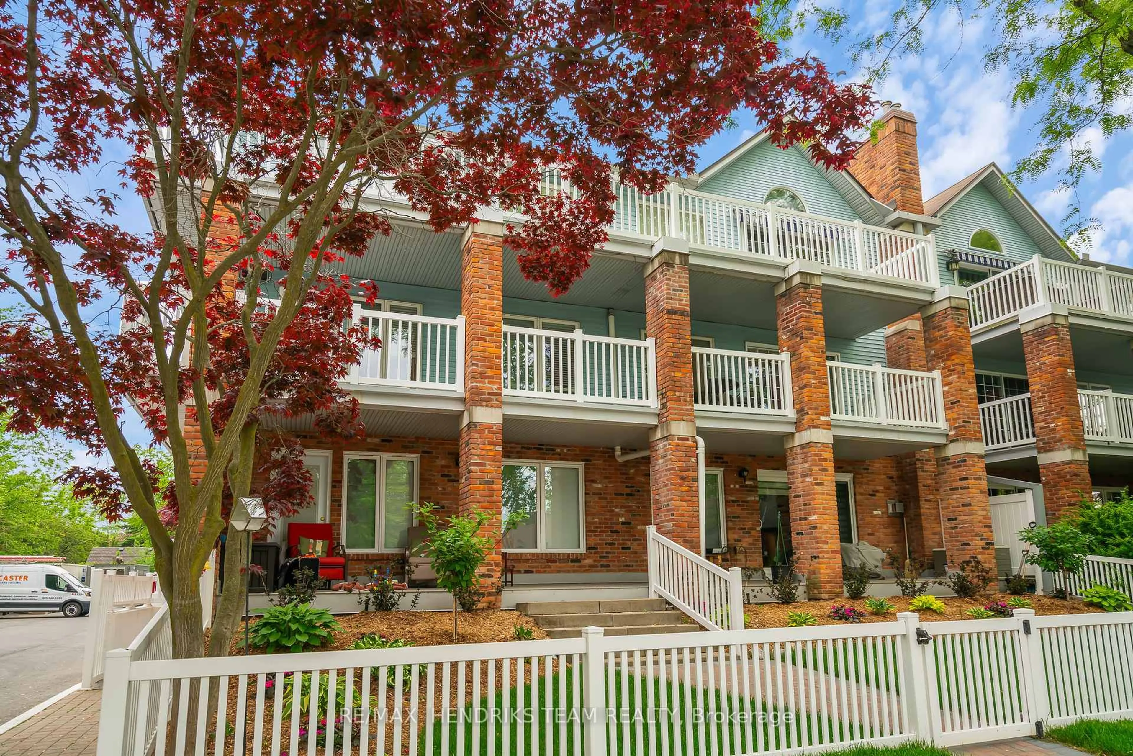 Patio, street for 70 Main St #203, St. Catharines Ontario L2N 4T9