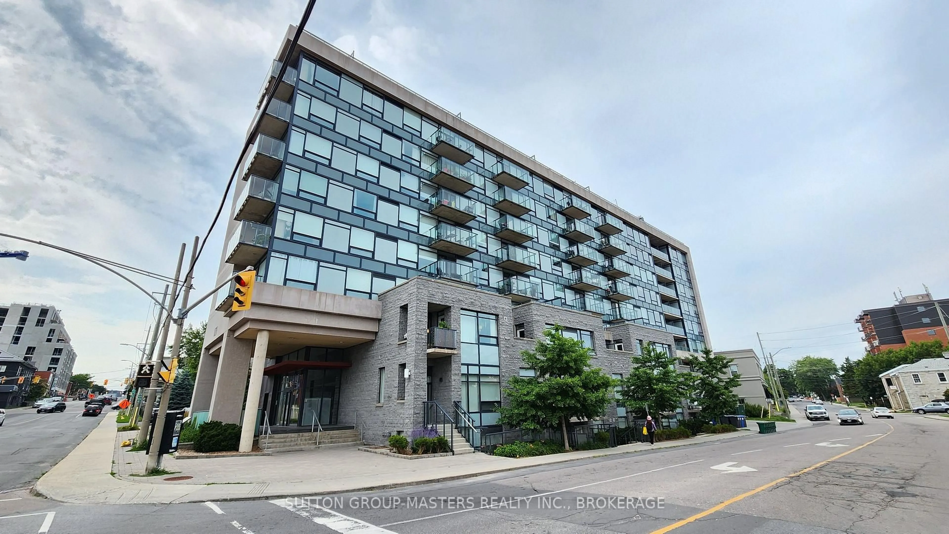 Indoor foyer for 121 Queen St #403, Kingston Ontario K7K 0G6