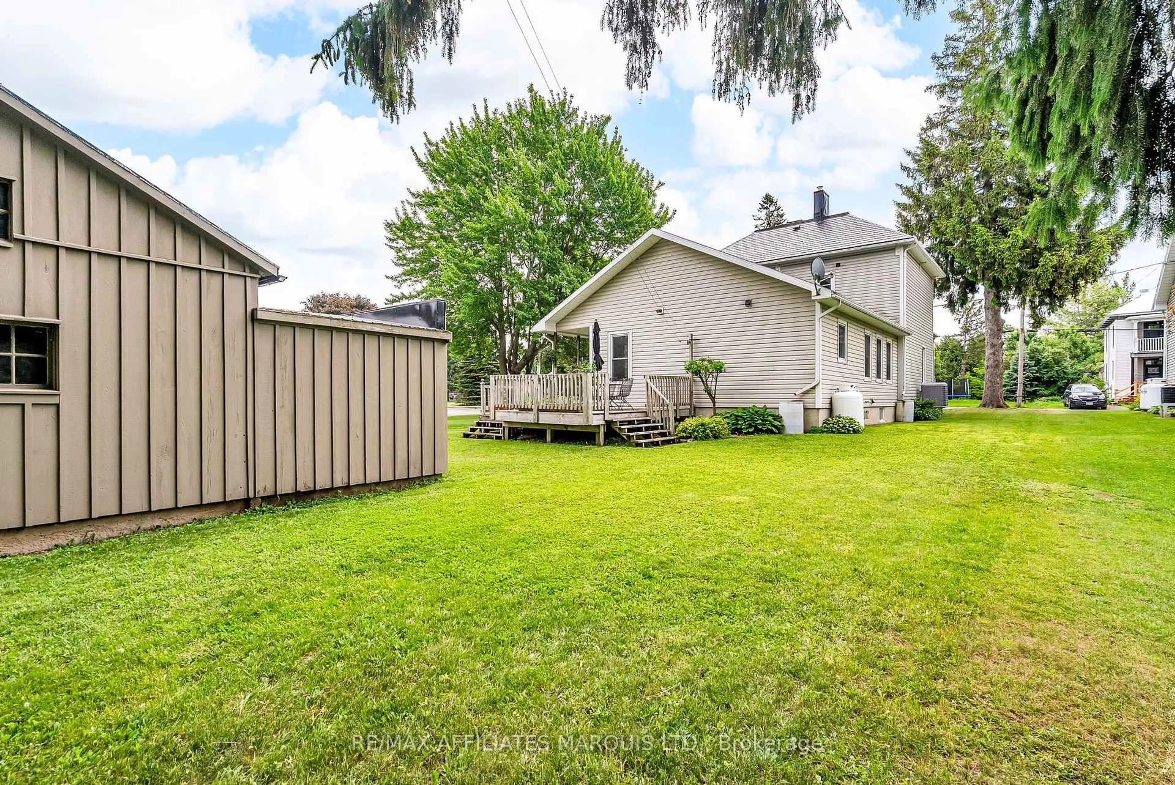 Patio, street for 21 Peter St, North Glengarry Ontario K0C 1T0