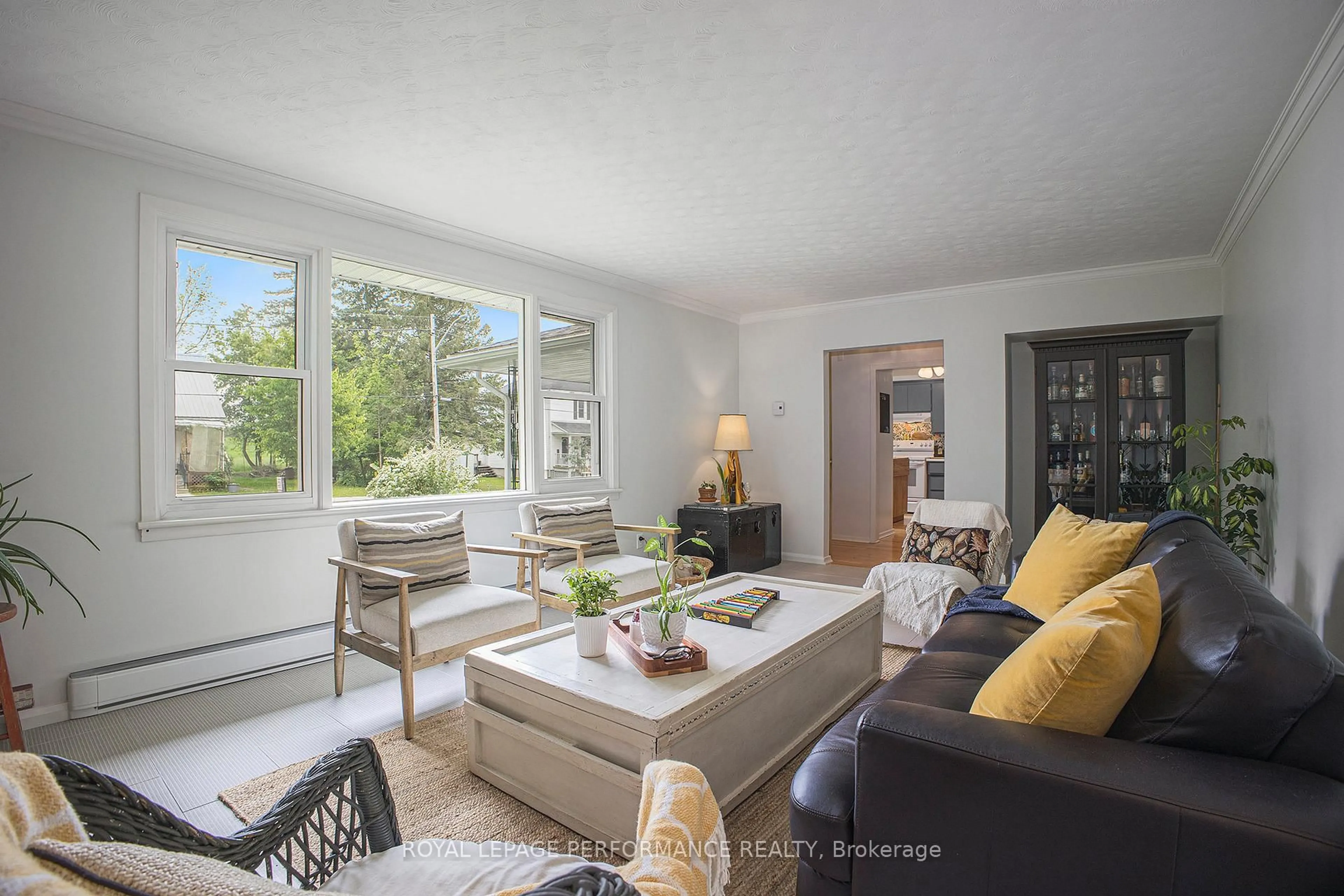 Living room with furniture, unknown for 7 George St, North Glengarry Ontario K0C 1T0