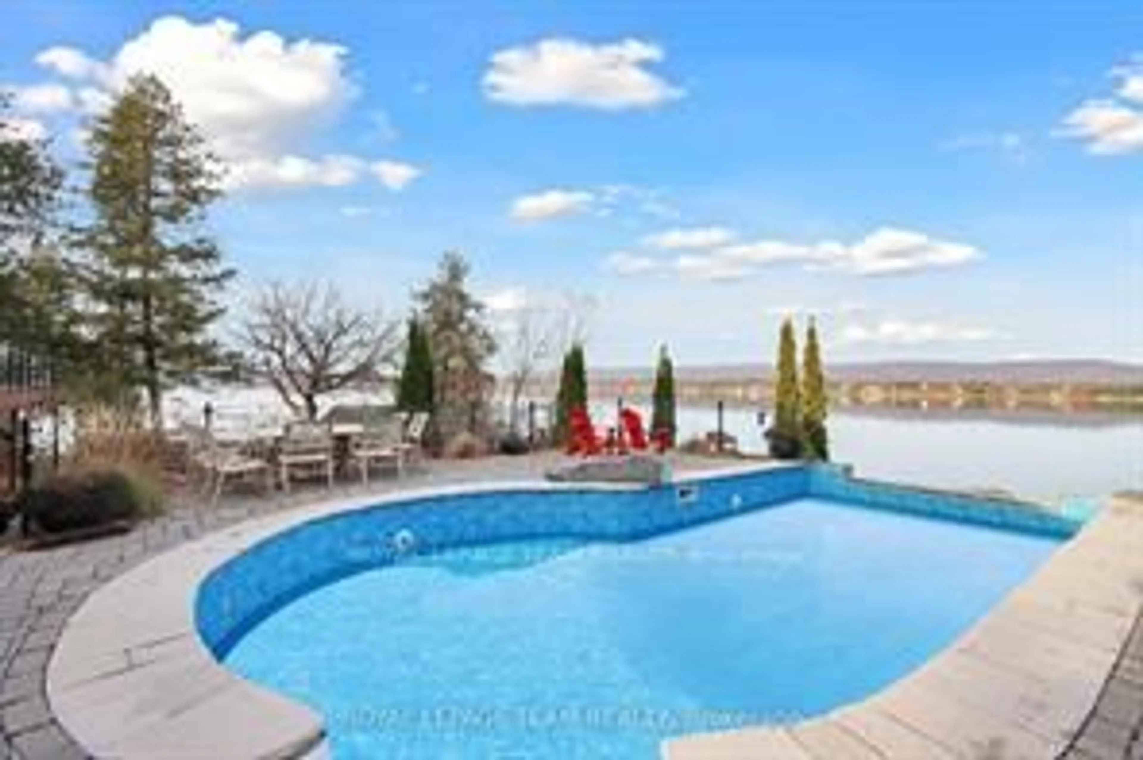 Pool for 3886 Armitage Ave, Ottawa Ontario K0A 1T0