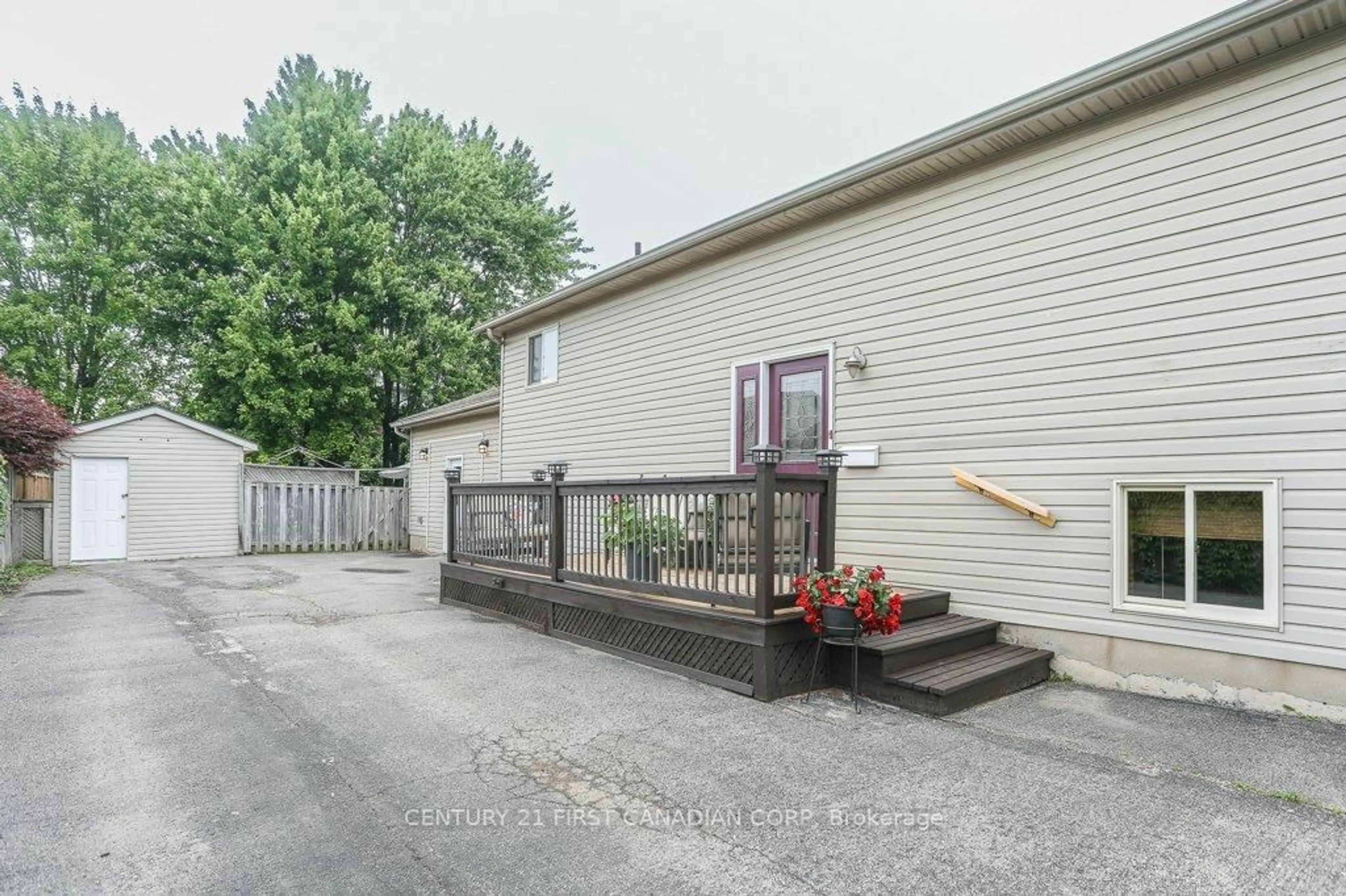Patio, street for 168 Forest Ave, St. Thomas Ontario N5R 2K2