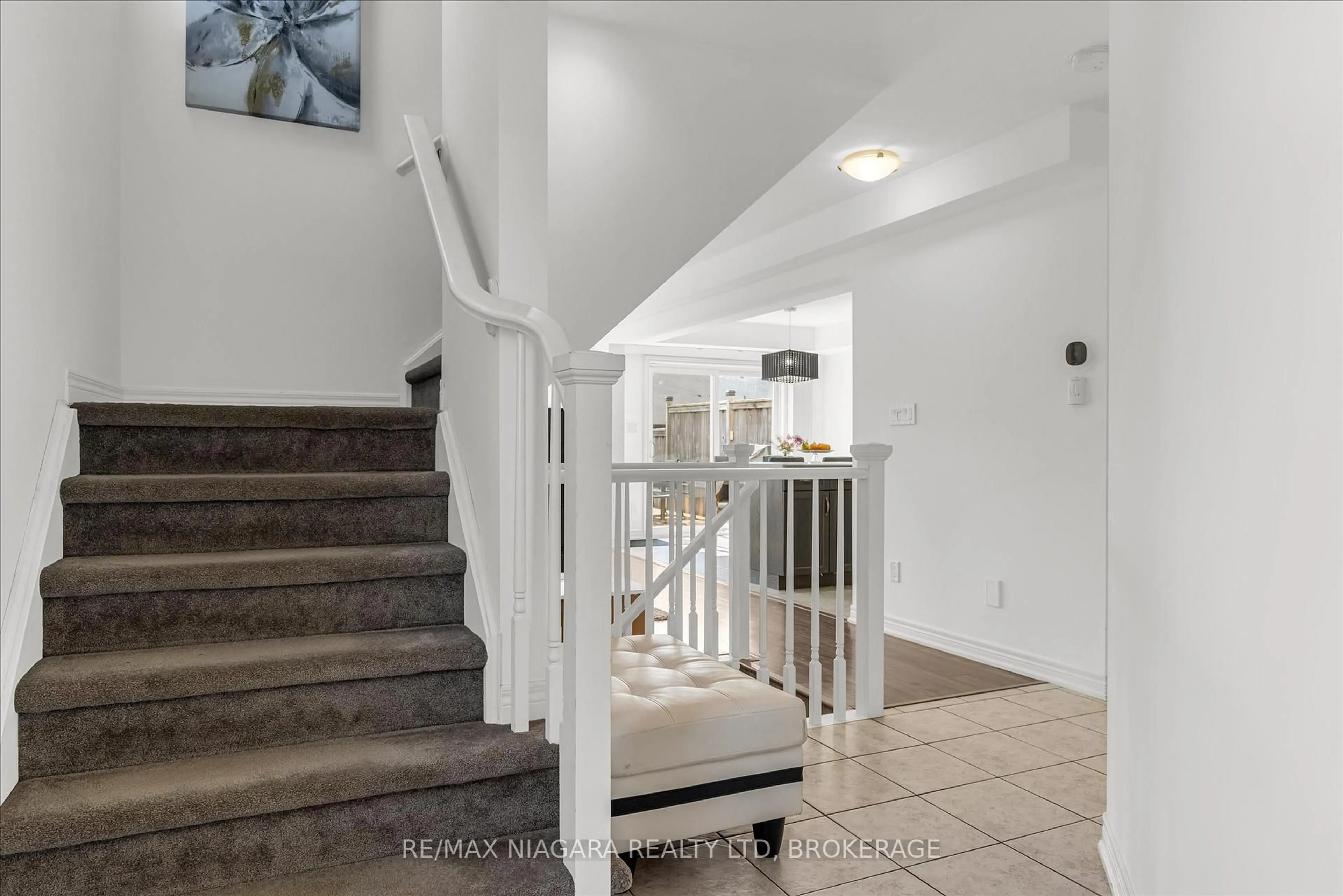 Unknown for 187 Cardinal Cres, Welland Ontario L3C 0B7