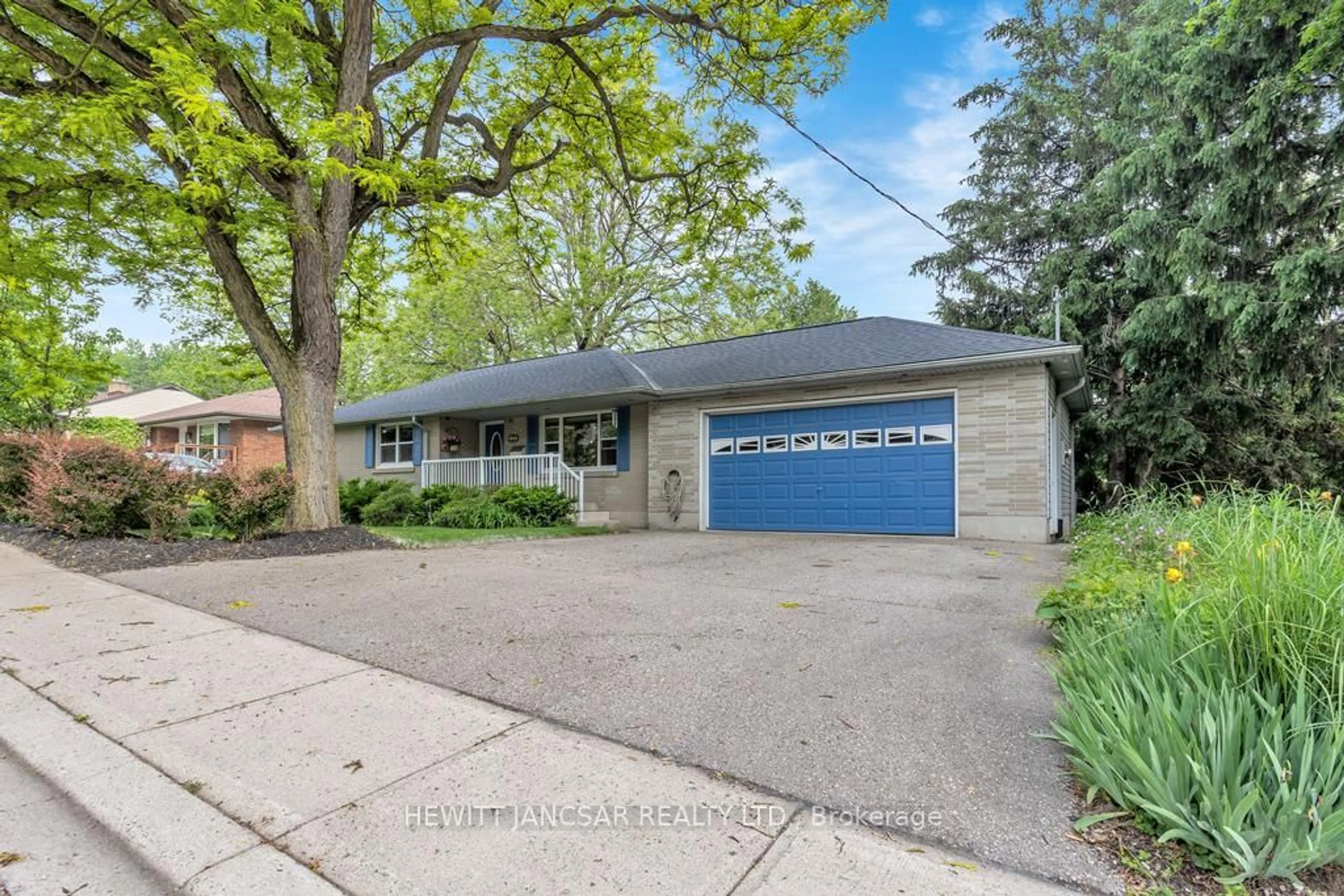 Home with brick exterior material, street for 237 Sixth Ave, Woodstock Ontario N4S 4G3