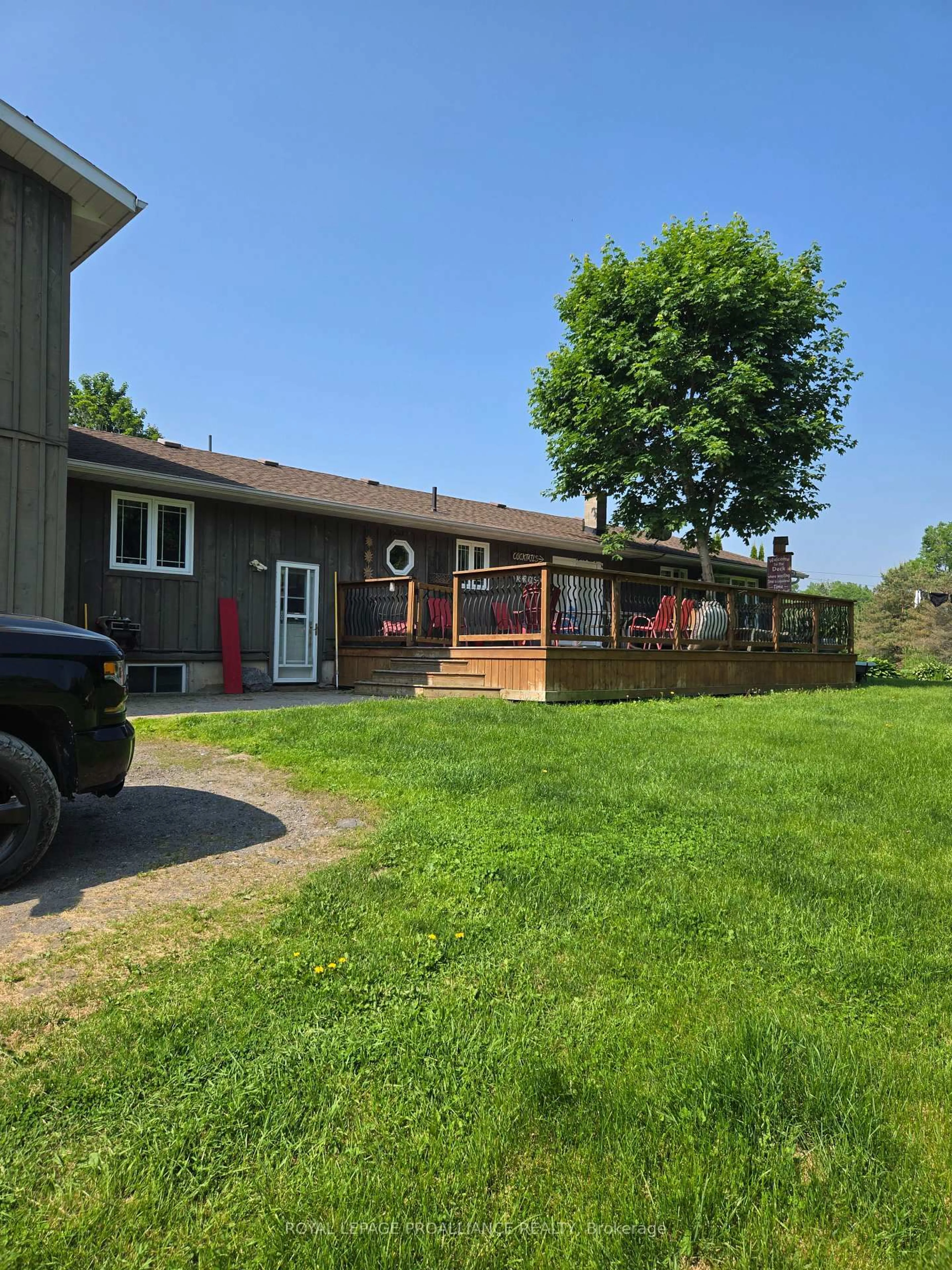 A pic from outside/outdoor area/front of a property/back of a property/a pic from drone, street for 121 Whitehead Rd, Alnwick/Haldimand Ontario K0K 2G0