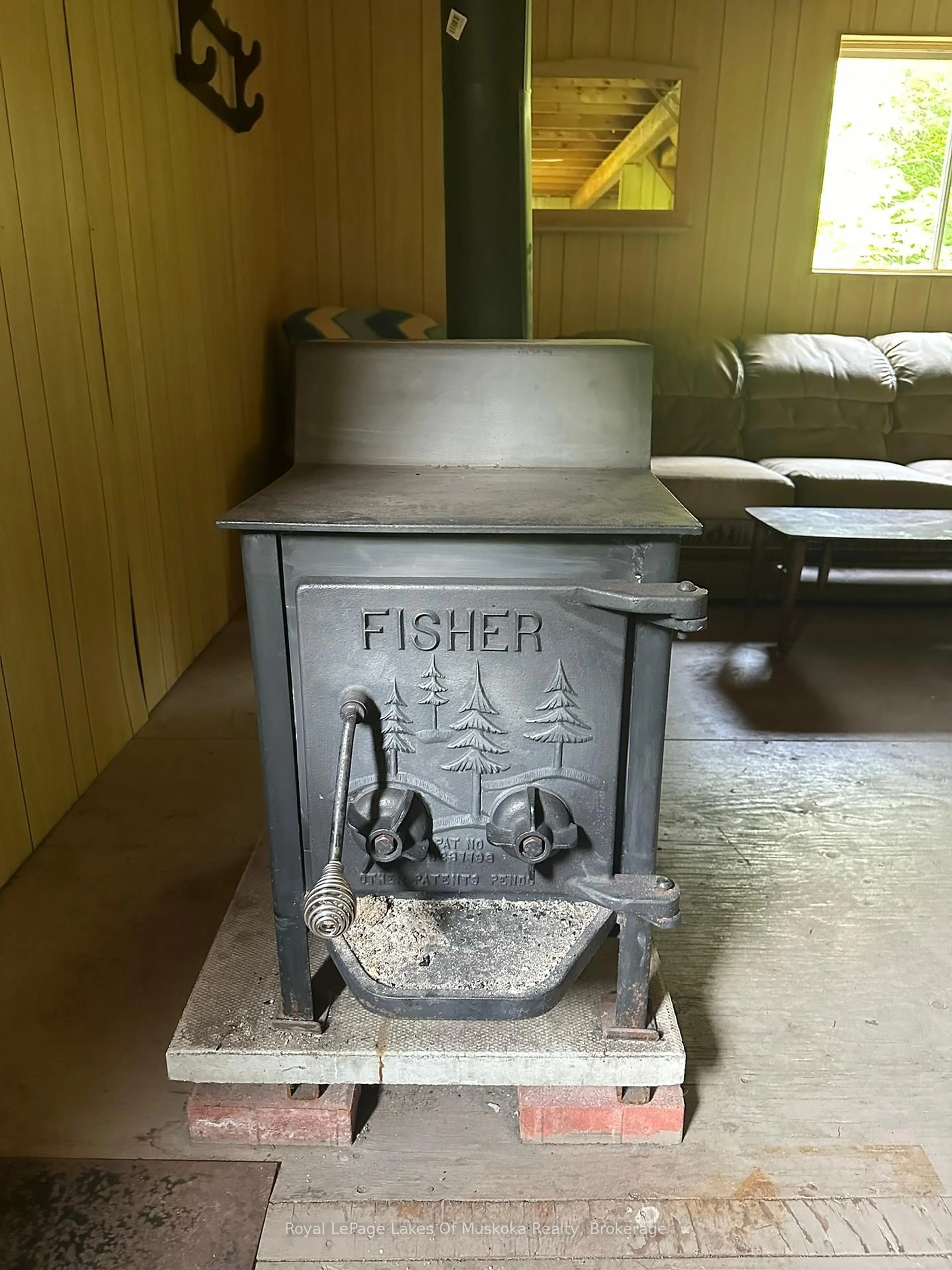 Rustic kitchen, cement floor for 280 Proudfoot Rd, Joly Ontario P0A 1Z0