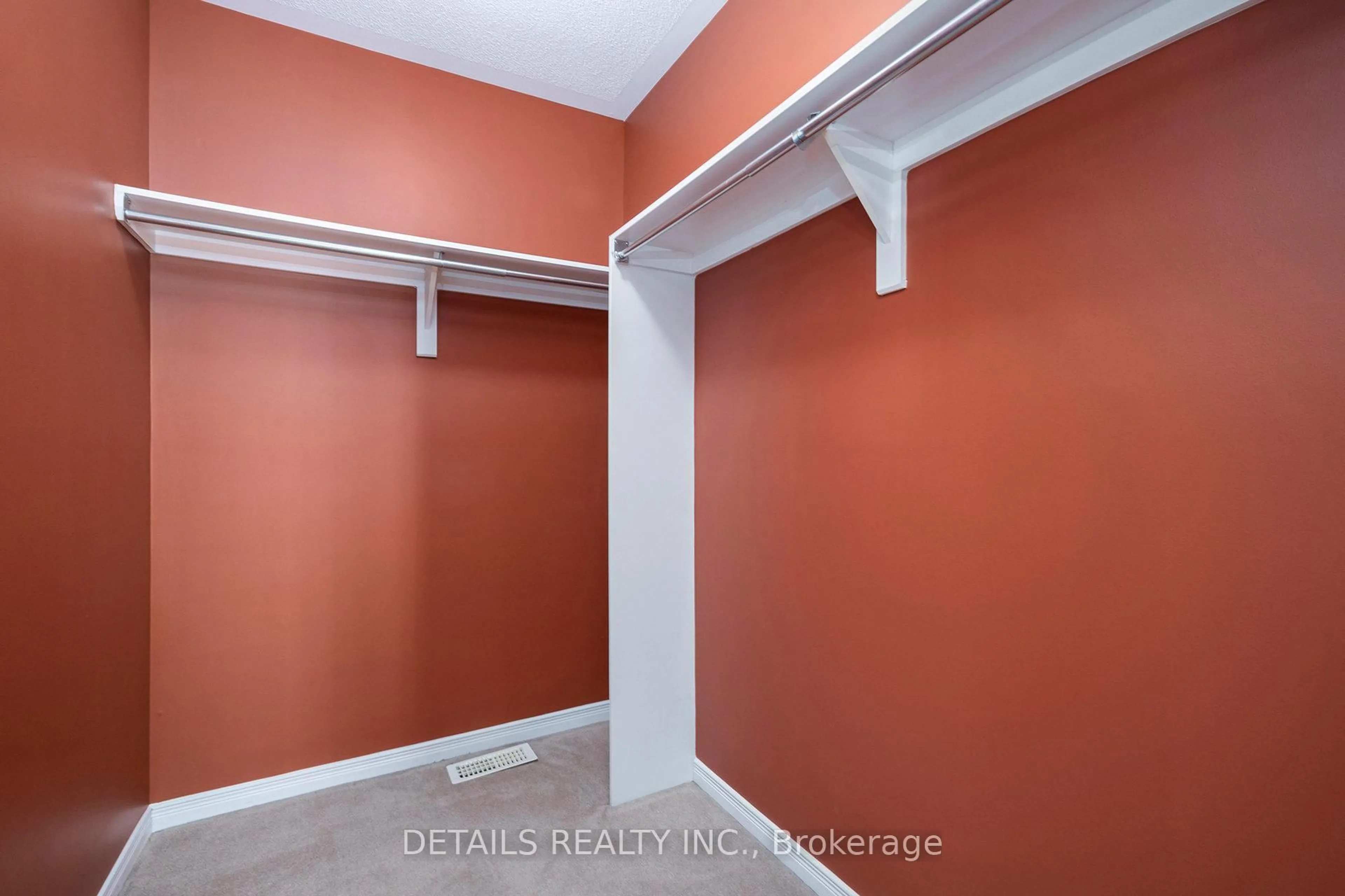 Storage room or clothes room or walk-in closet for 809 Pinnacle St, Ottawa Ontario K4A 0L6