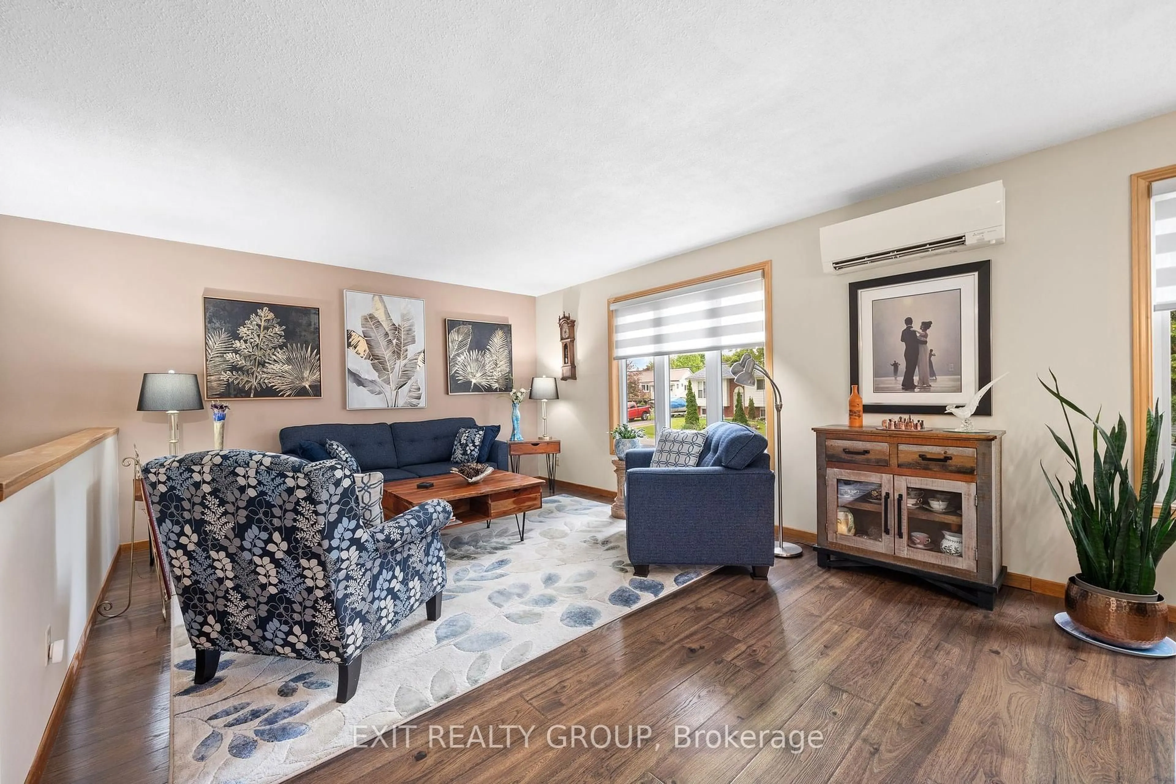 Living room with furniture, unknown for 16 Queen St, Brighton Ontario K0K 1H0