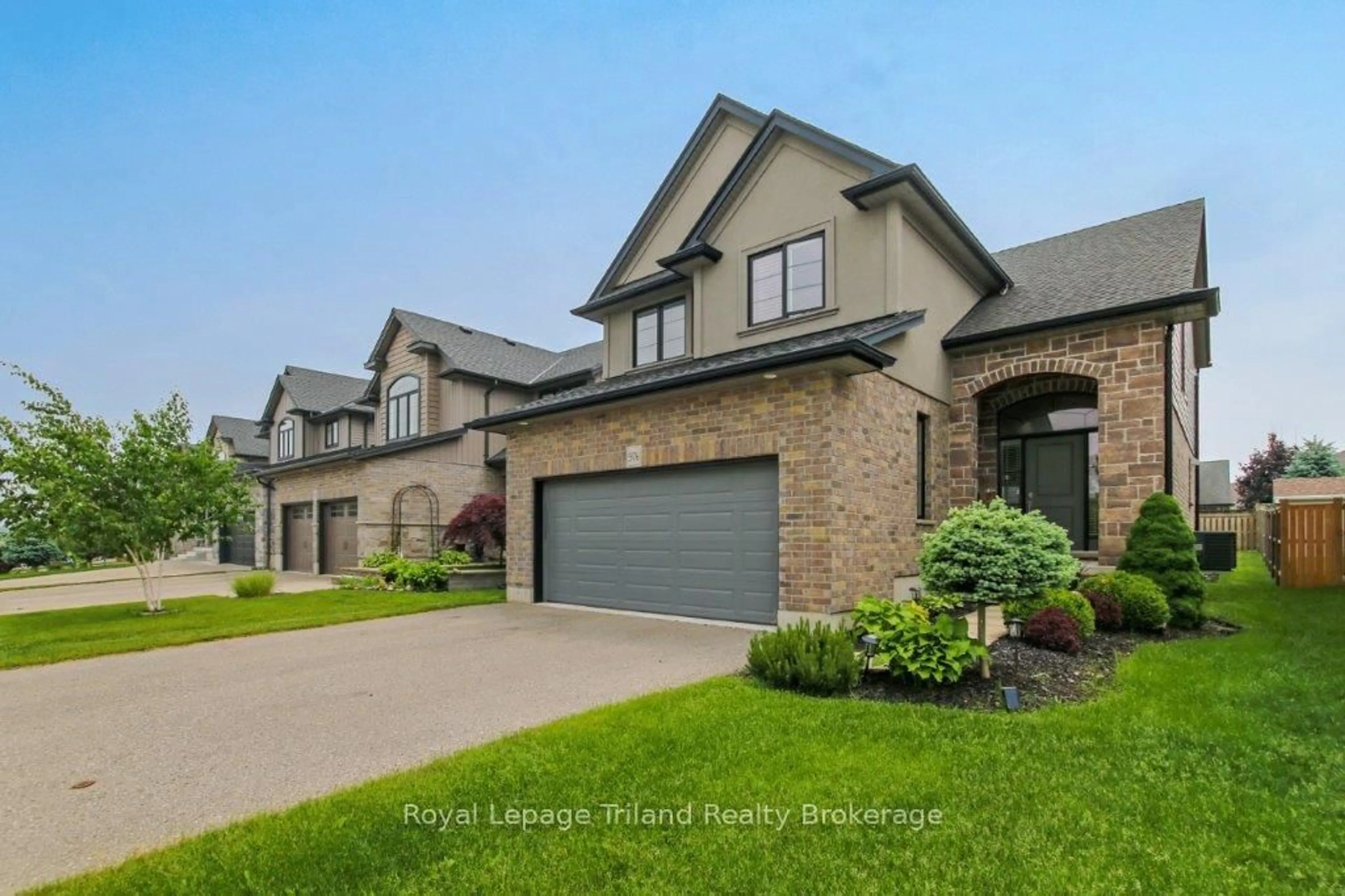 Home with brick exterior material, street for 976 Springbank Ave, Woodstock Ontario N4T 0C6