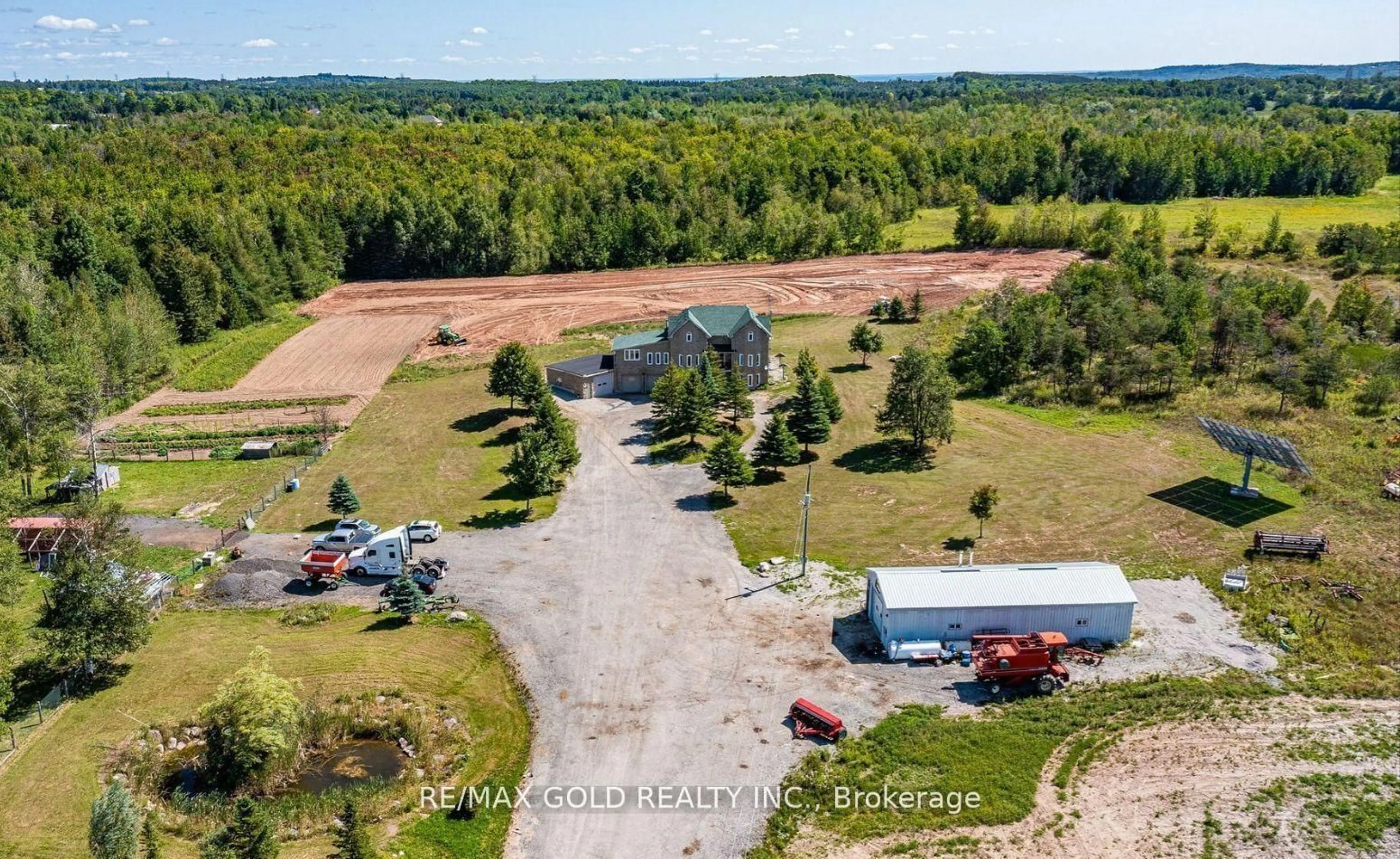 A pic from outside/outdoor area/front of a property/back of a property/a pic from drone, unknown for 634159 HIGHWAY 10, Mono Ontario L9W 5P4