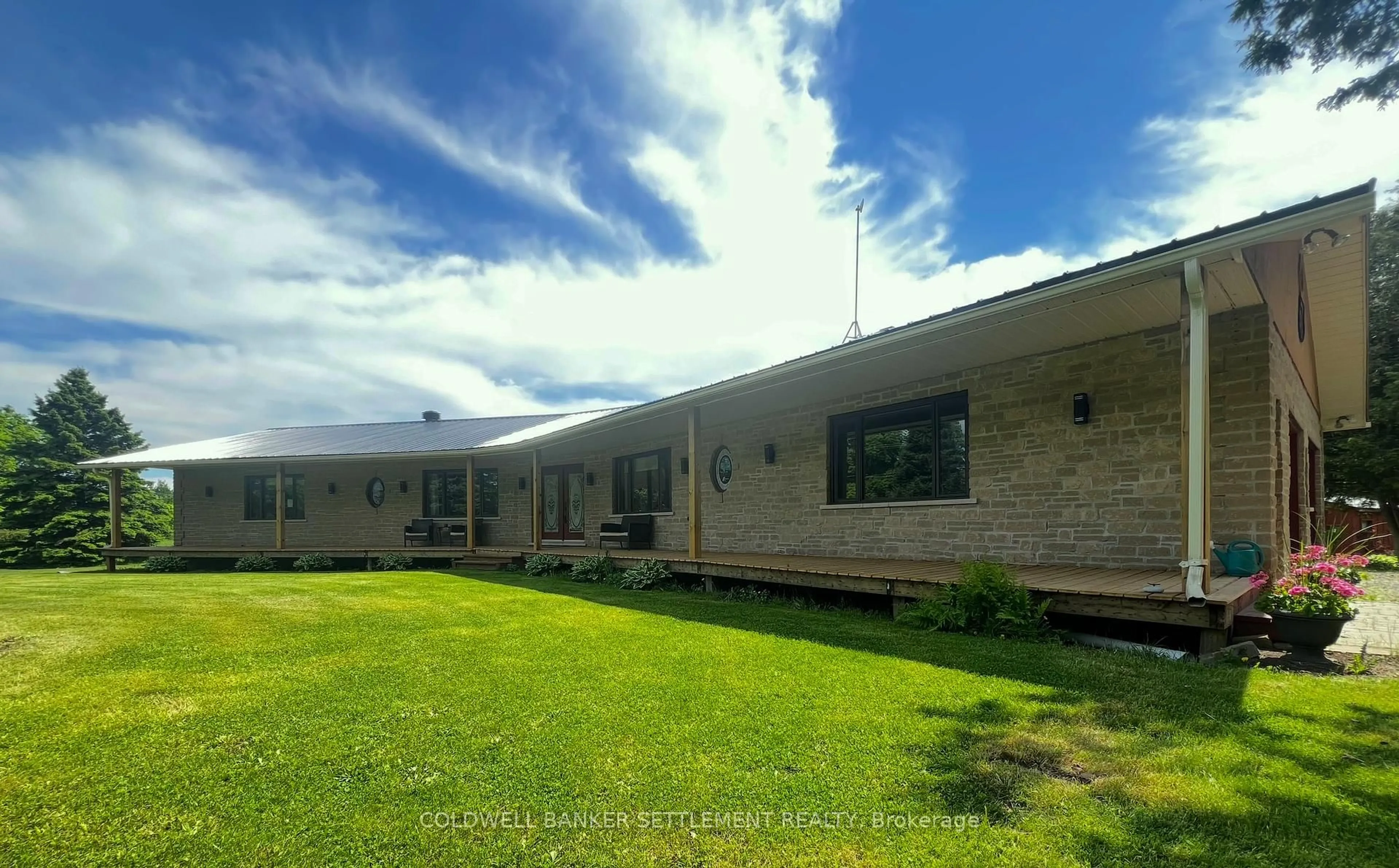 A pic from outside/outdoor area/front of a property/back of a property/a pic from drone, building for 111 Ferrier Rd, Tay Valley Ontario K7H 0E9