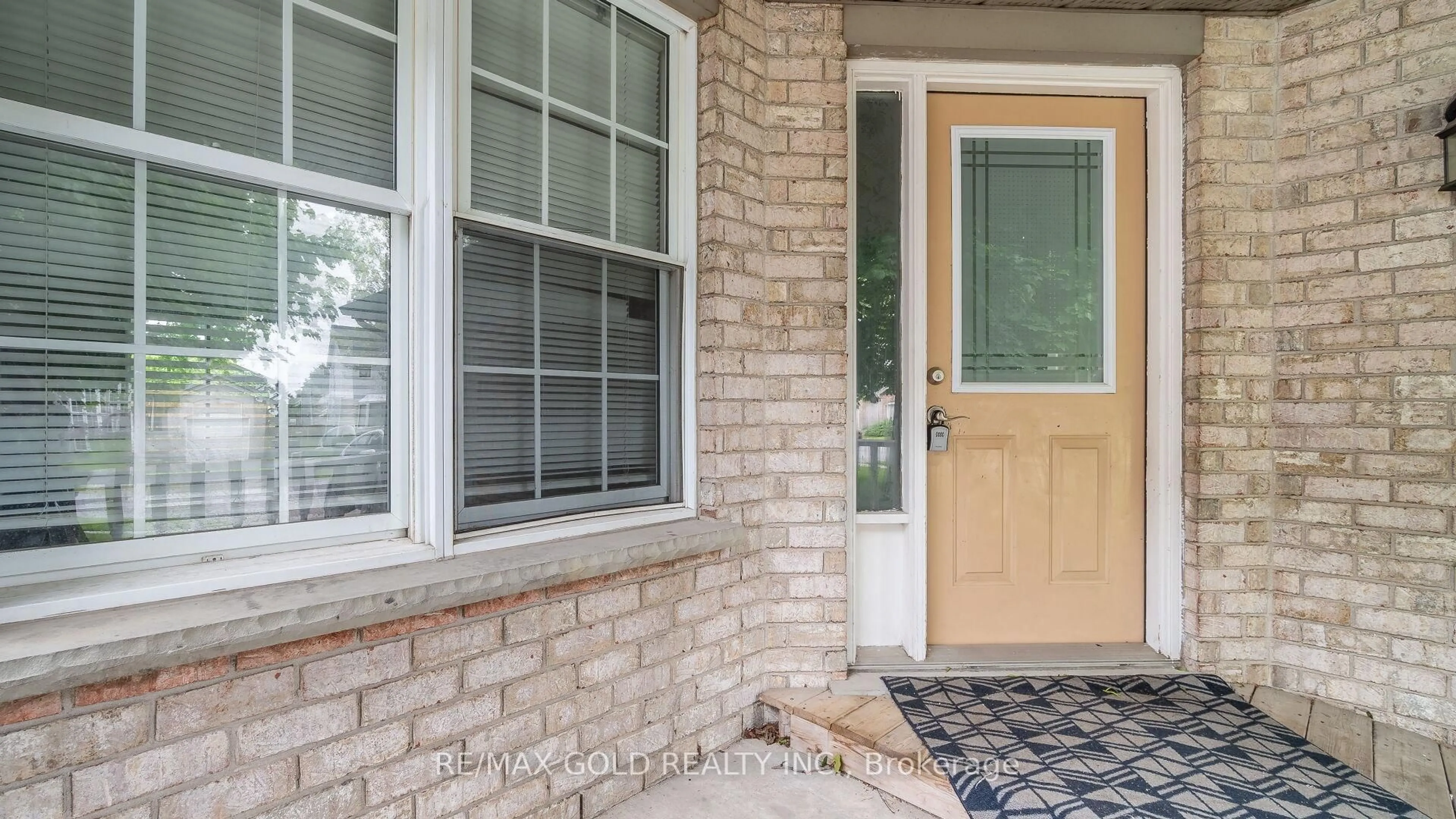 Unknown for 222 Fleming Dr, London East Ontario N5V 4Y9