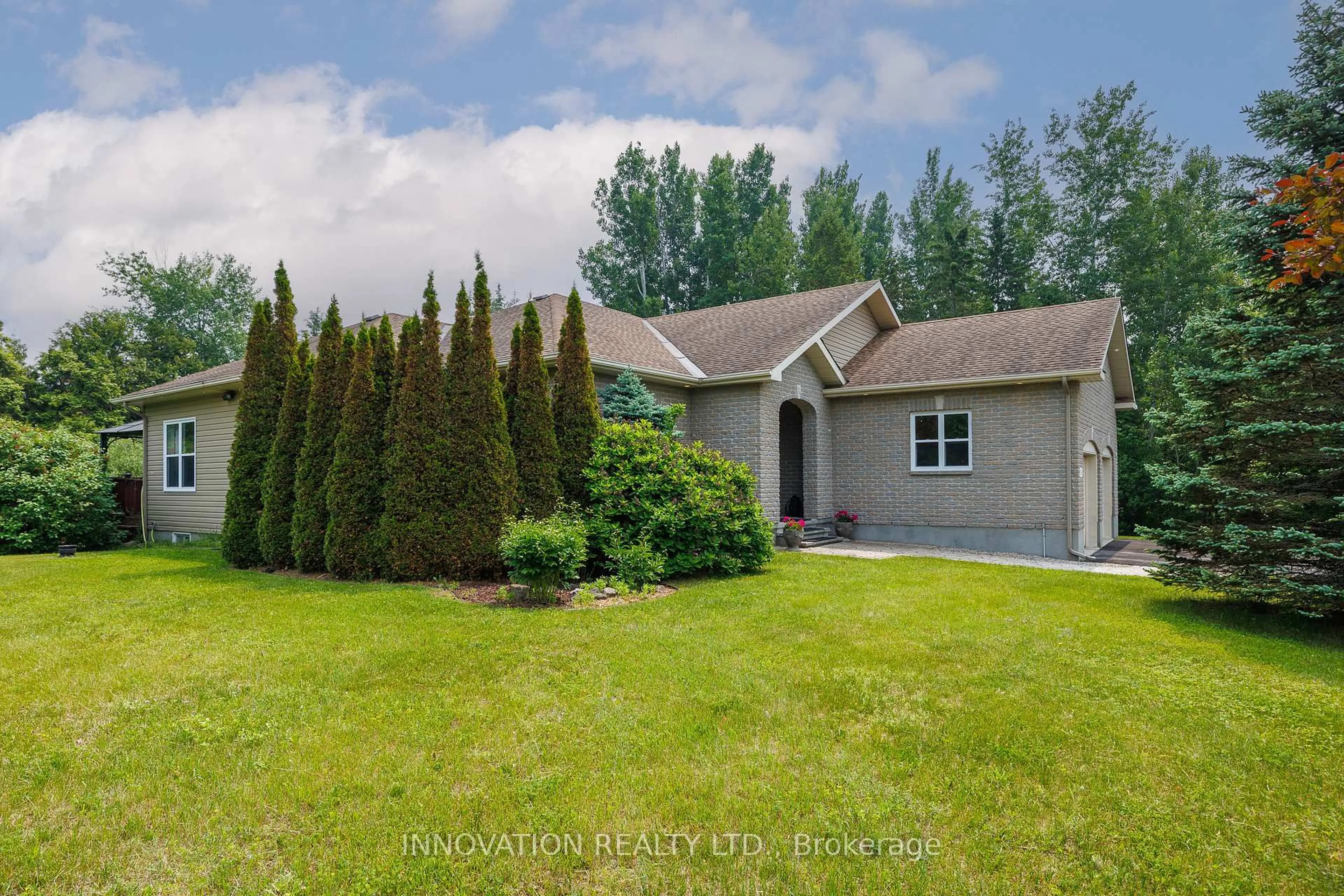 A pic from outside/outdoor area/front of a property/back of a property/a pic from drone, water/lake/river/ocean view for 11 Voyageur Dr, North Grenville Ontario K0G 1J0
