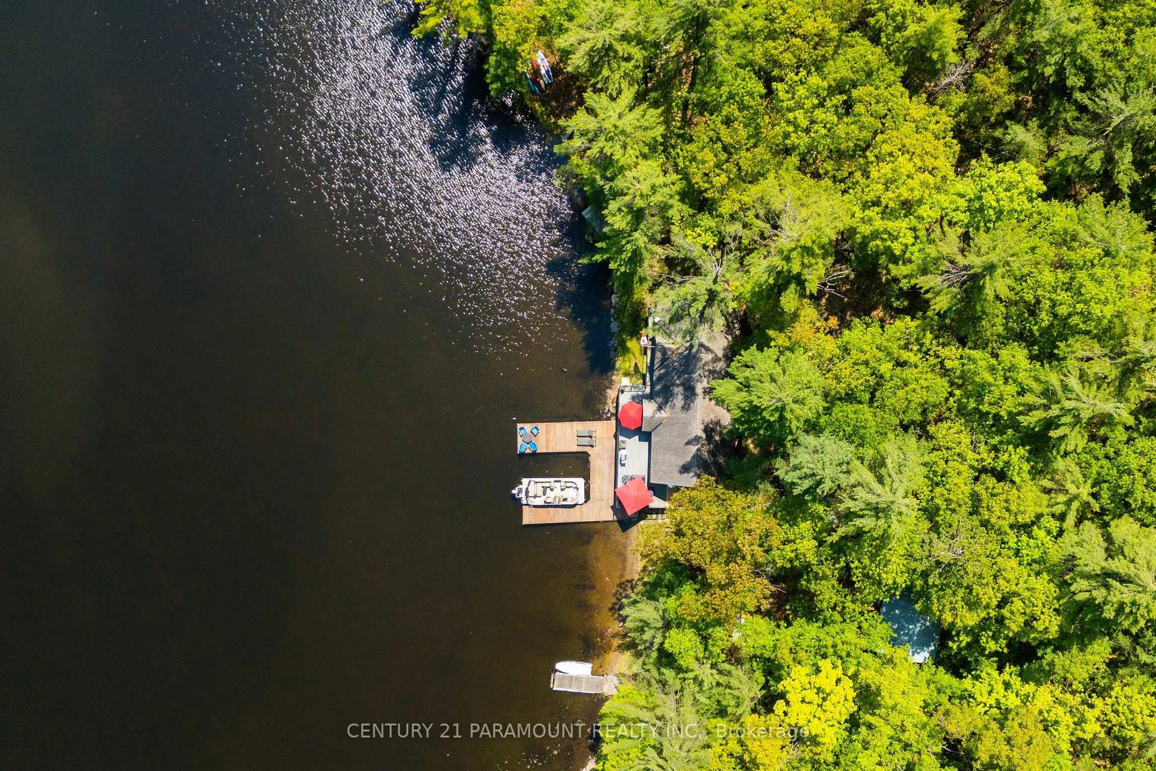 A pic from outside/outdoor area/front of a property/back of a property/a pic from drone, water/lake/river/ocean view for 6394 Go Home Lake Shore Island, Georgian Bay Ontario L0K 1S0