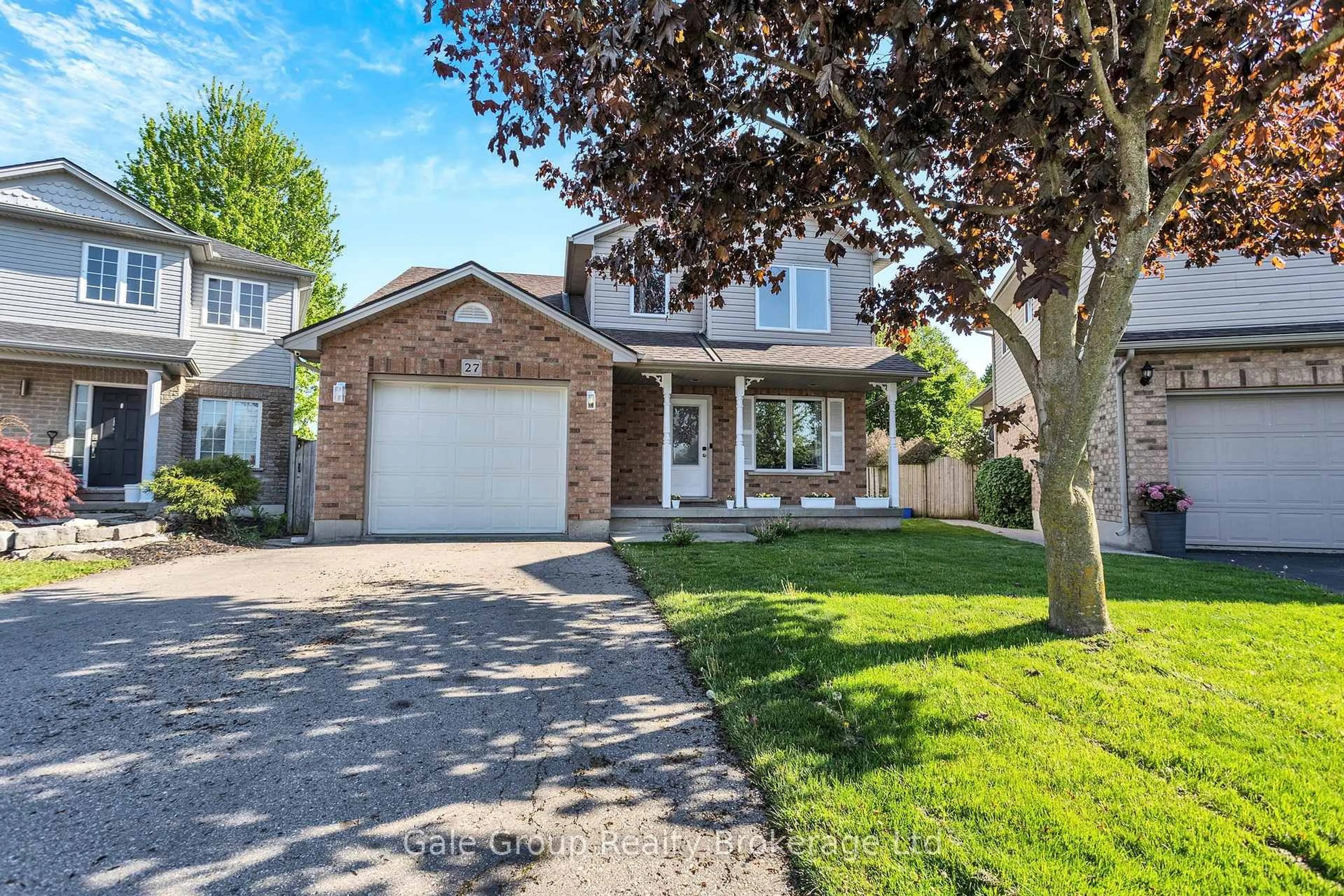 Home with brick exterior material, street for 27 Crusoe Pl, Ingersoll Ontario N5C 4G2