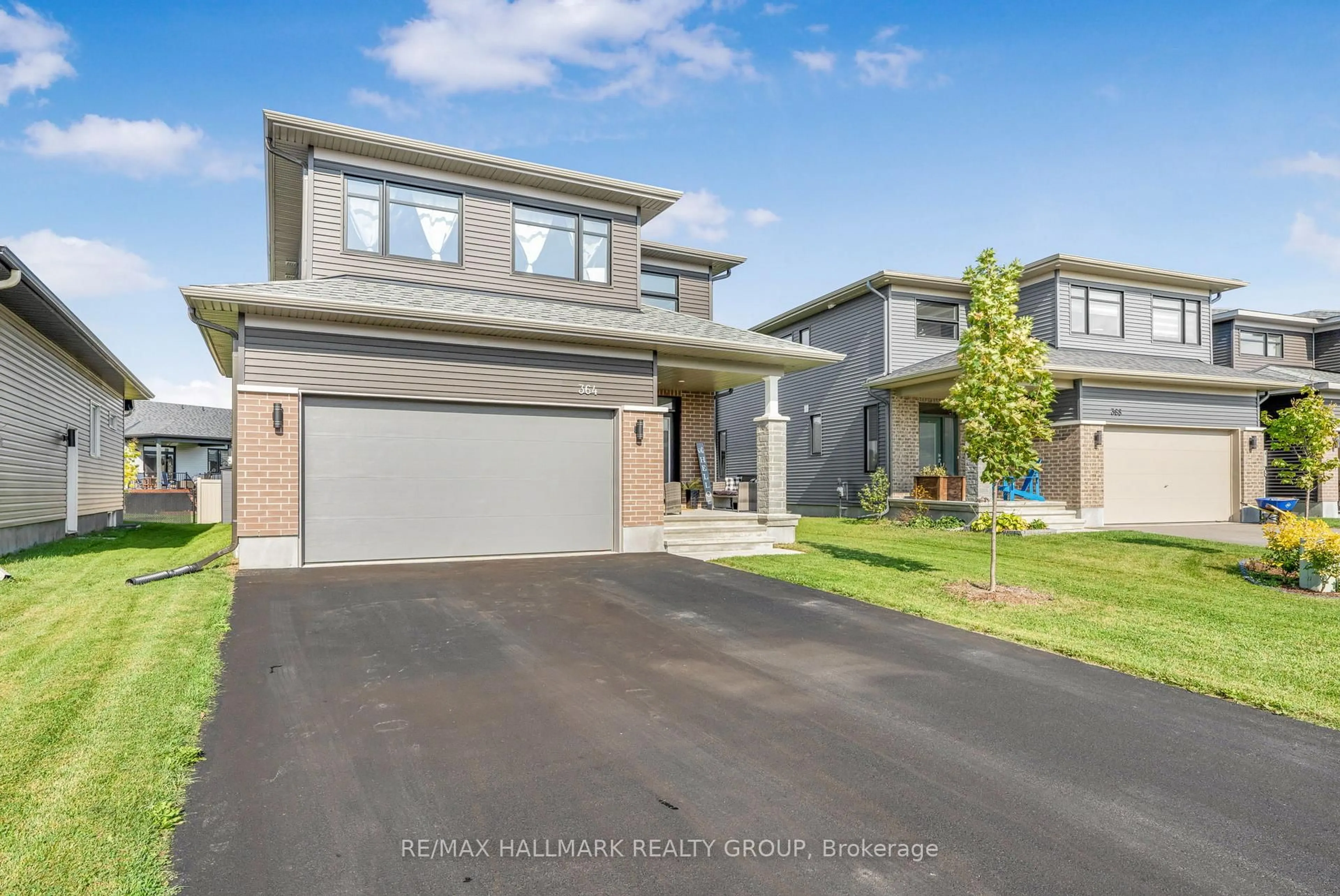 A pic from outside/outdoor area/front of a property/back of a property/a pic from drone, street for 364 Sterling Ave, Clarence-Rockland Ontario K4K 0L4