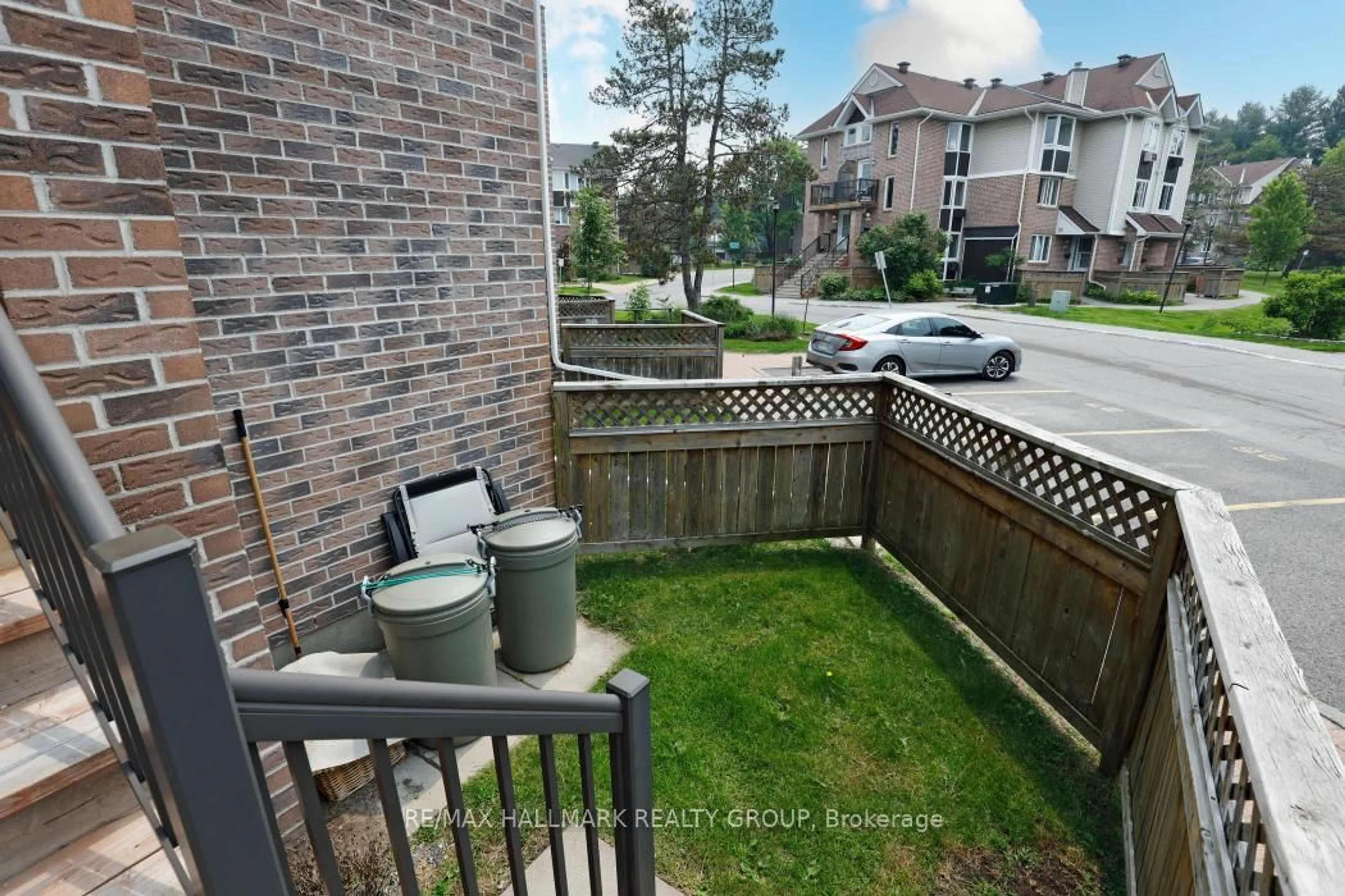A pic from outside/outdoor area/front of a property/back of a property/a pic from drone, unknown for 3 Stonebank Cres #8, Ottawa Ontario K2H 9M2