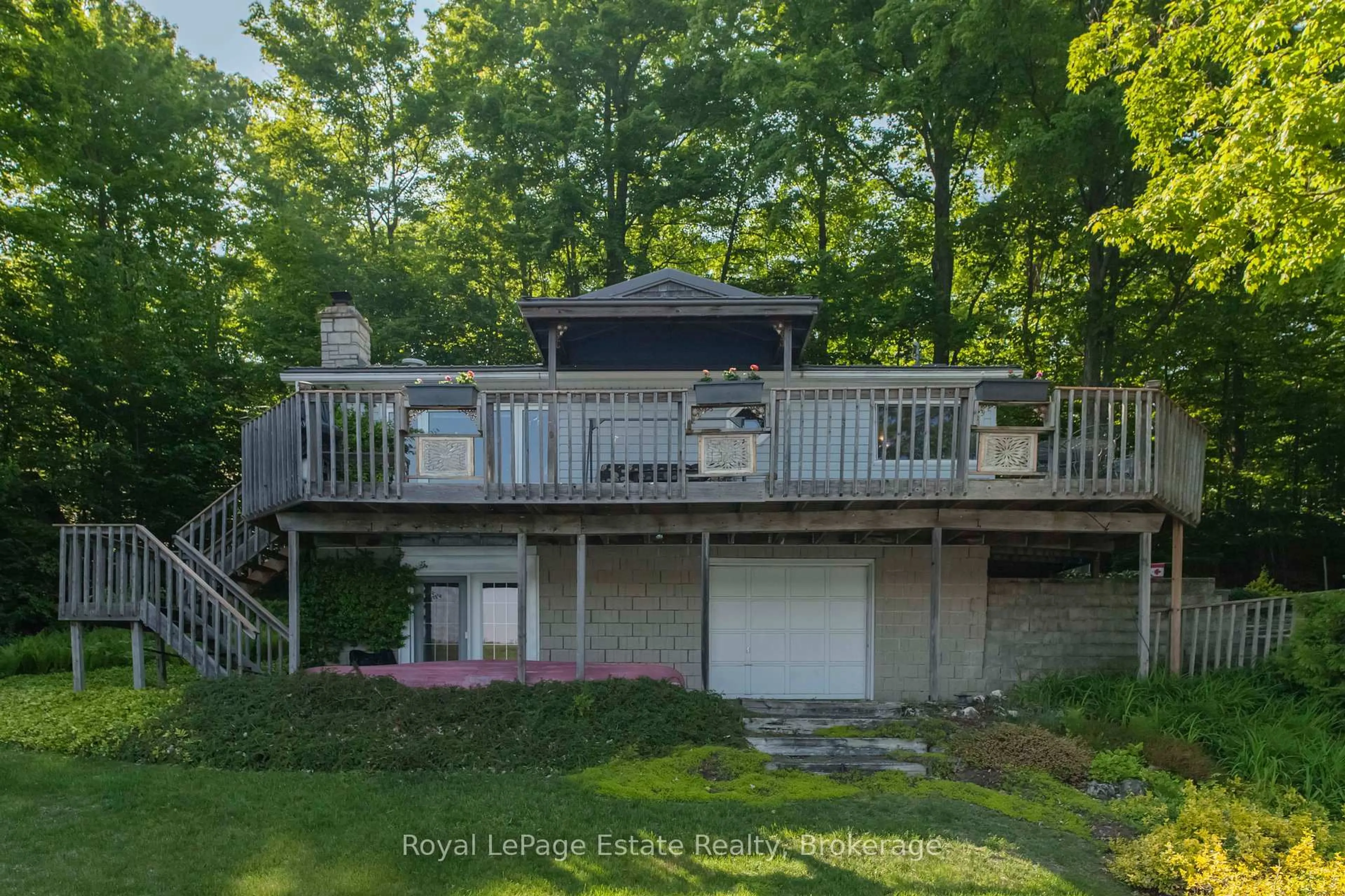 A pic from outside/outdoor area/front of a property/back of a property/a pic from drone, water/lake/river/ocean view for 124 Maple Dr, South Bruce Peninsula Ontario N0H 1A0
