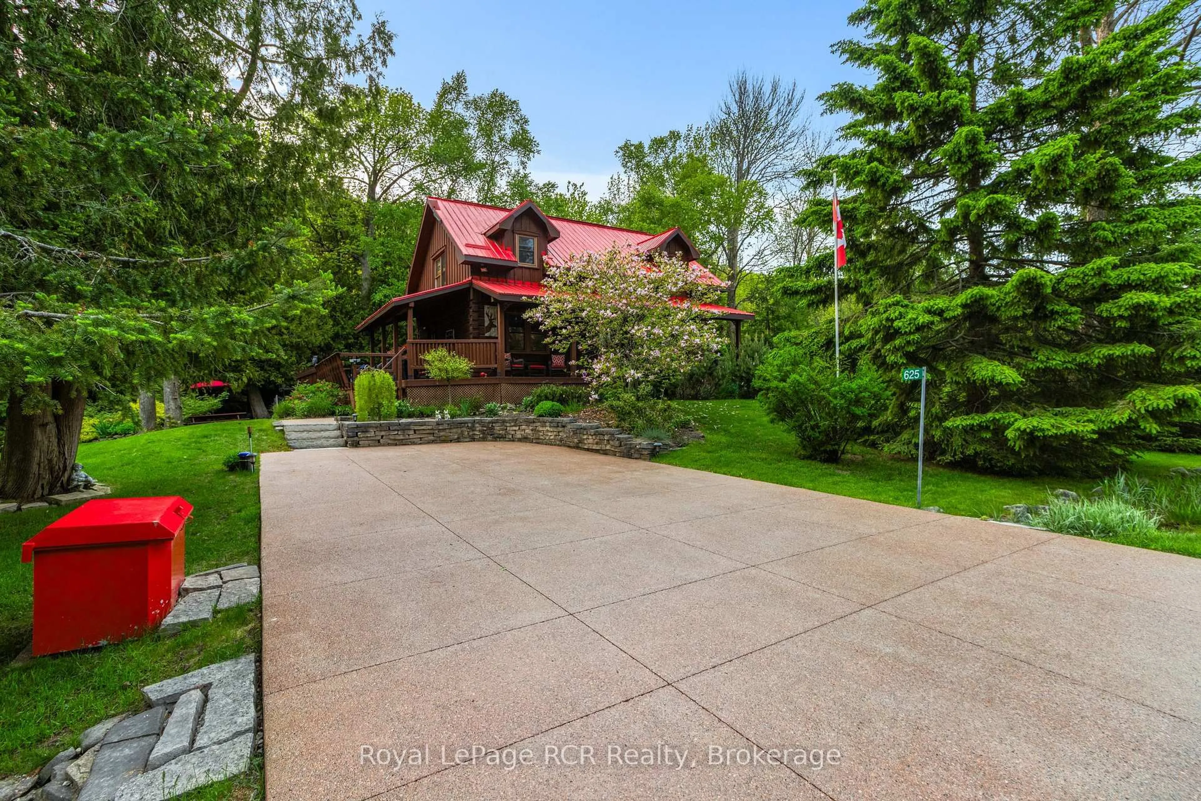 A pic from outside/outdoor area/front of a property/back of a property/a pic from drone, unknown for 625 Mallory Beach Rd, South Bruce Peninsula Ontario N0H 2T0