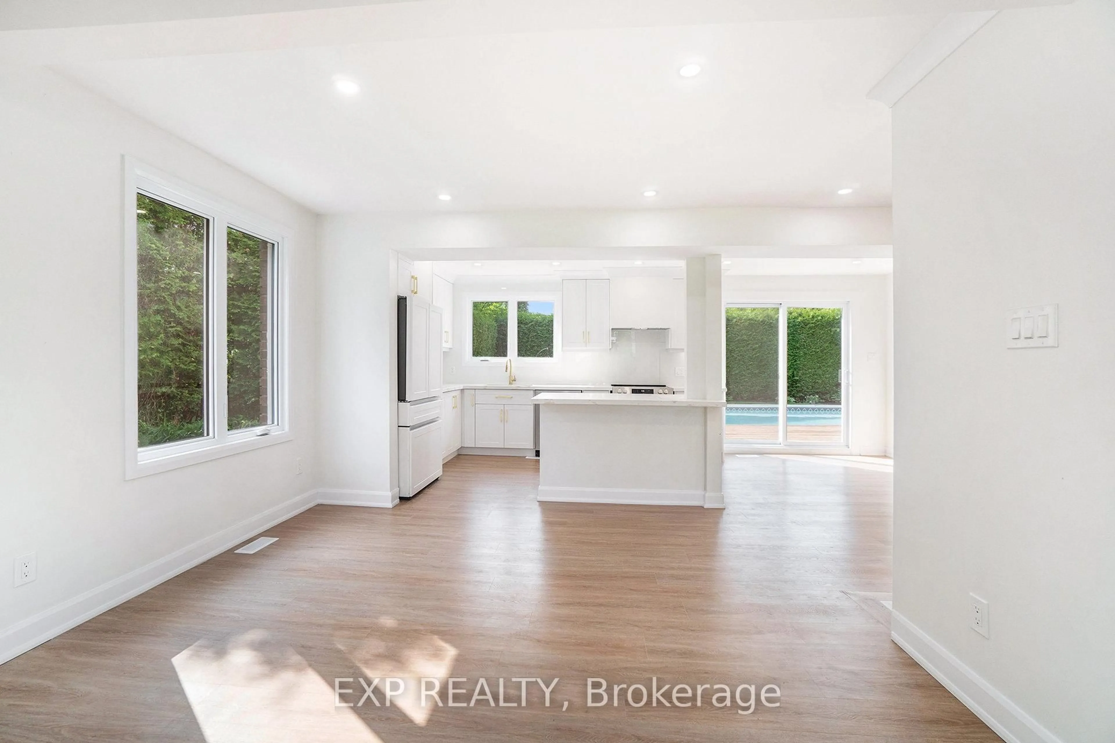 Open concept kitchen, unknown for 41 Barnes Cres, Ottawa Ontario K2H 7C1