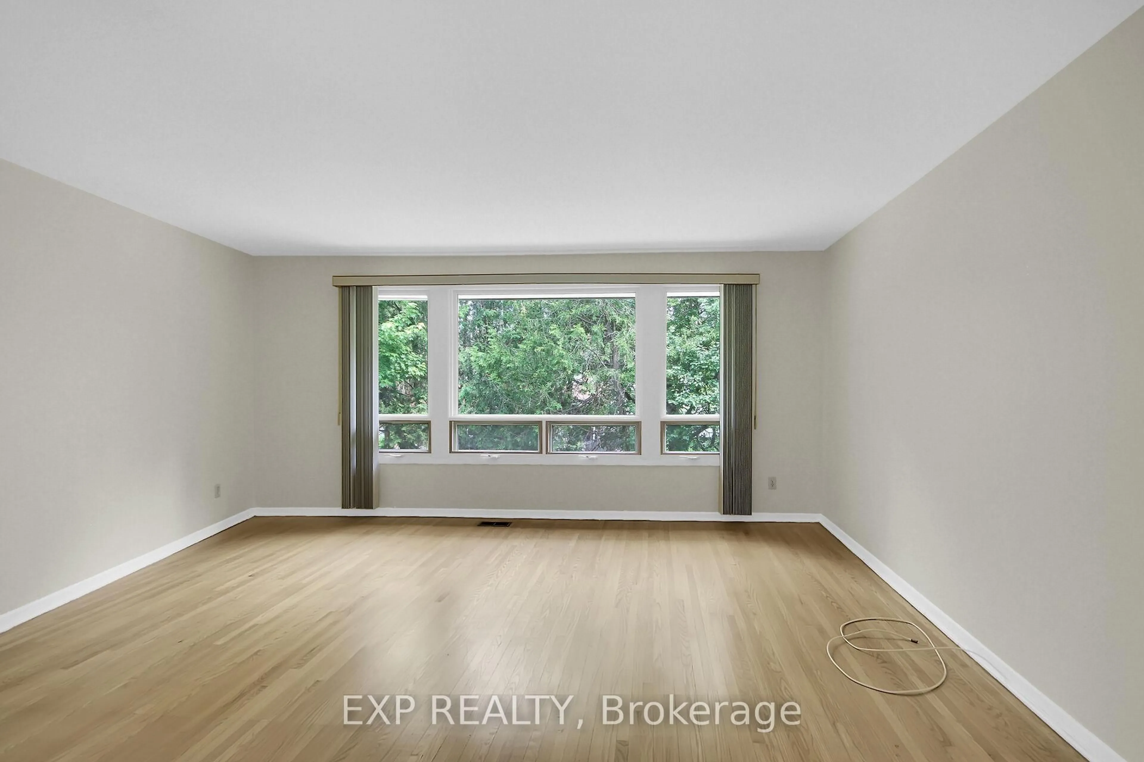 A pic of a room for 773A Springland Dr #68, Ottawa Ontario K1V 6L9