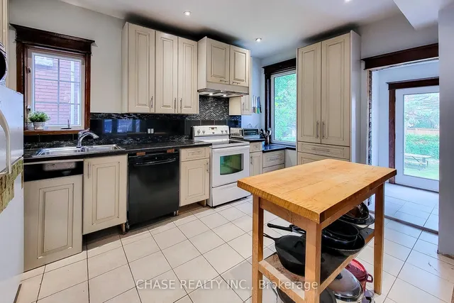 Additional property image - 63 Carrick Ave