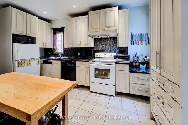 Additional property image - 63 Carrick Ave