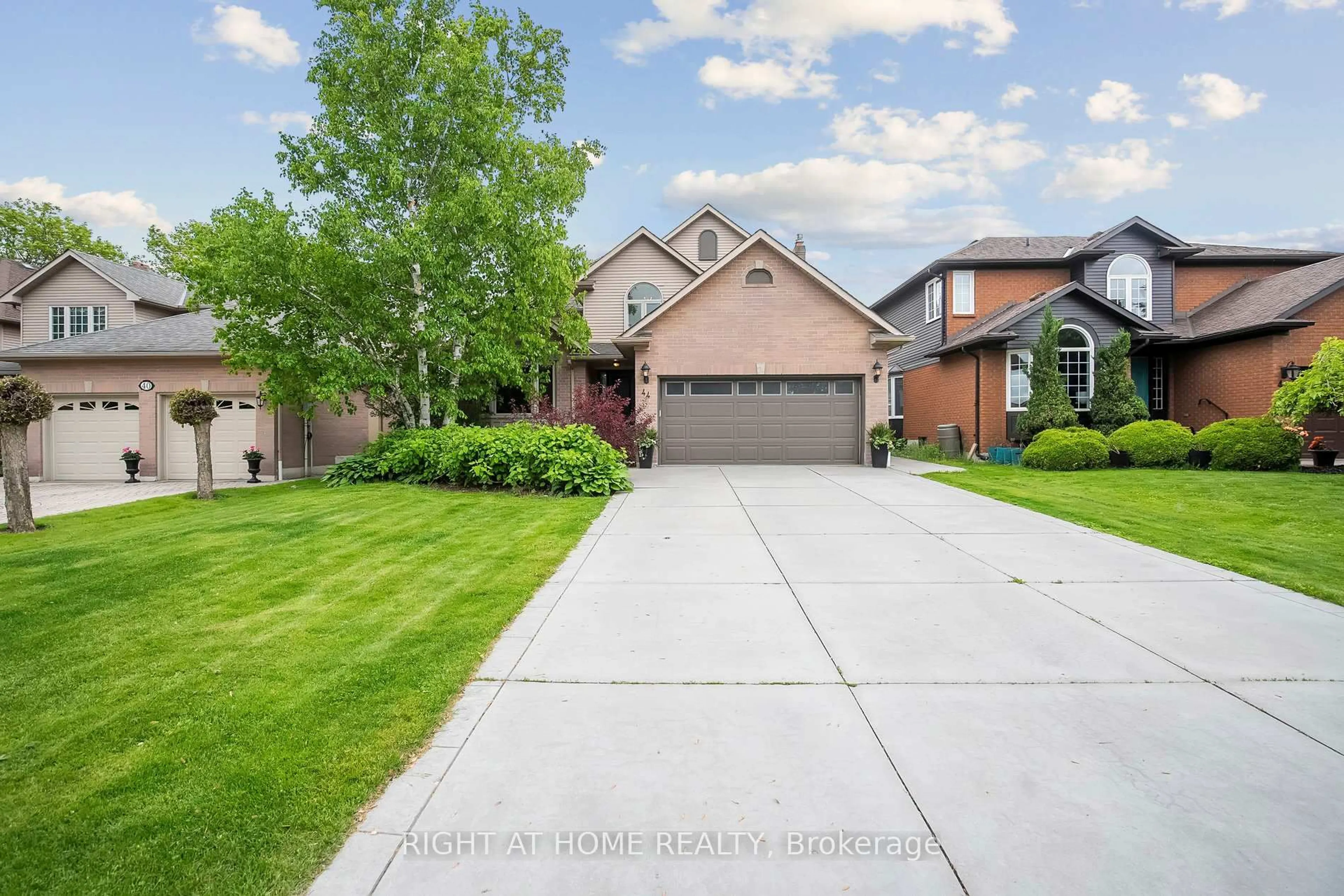 Home with brick exterior material, street for 44 Citation Cres, Hamilton Ontario L9K 1H8